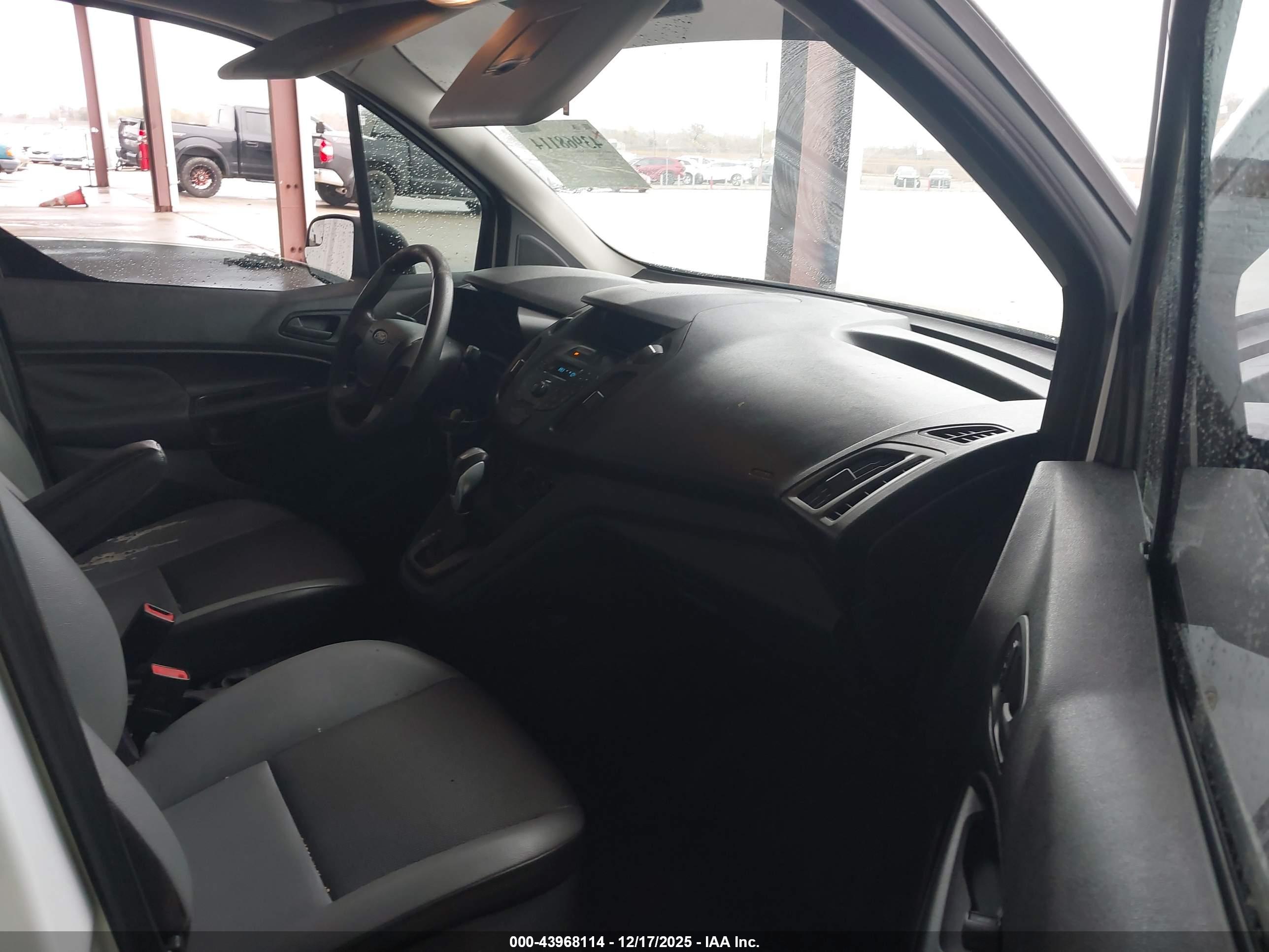 FORD TRANSIT image 5