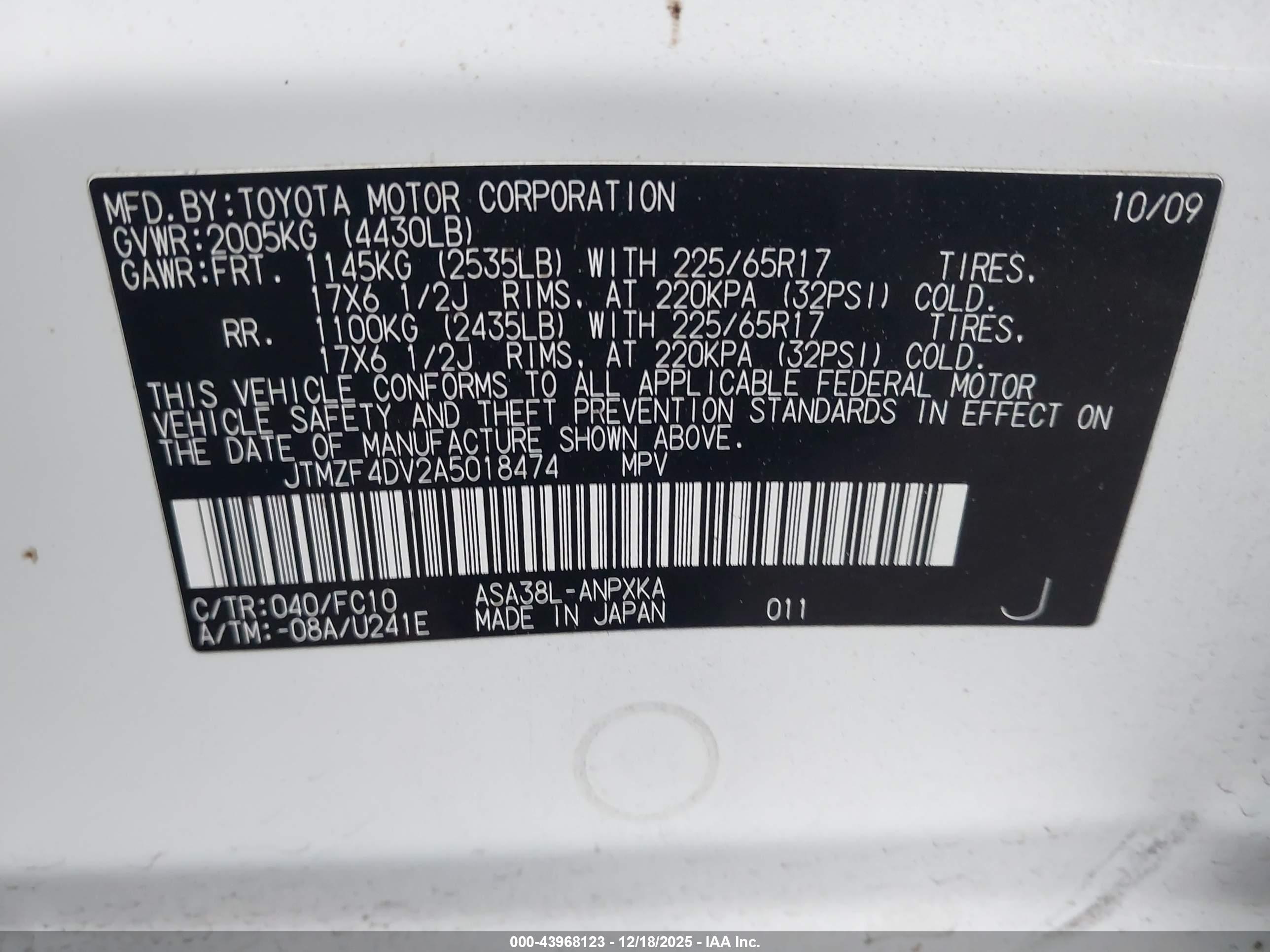 TOYOTA RAV4 image 9