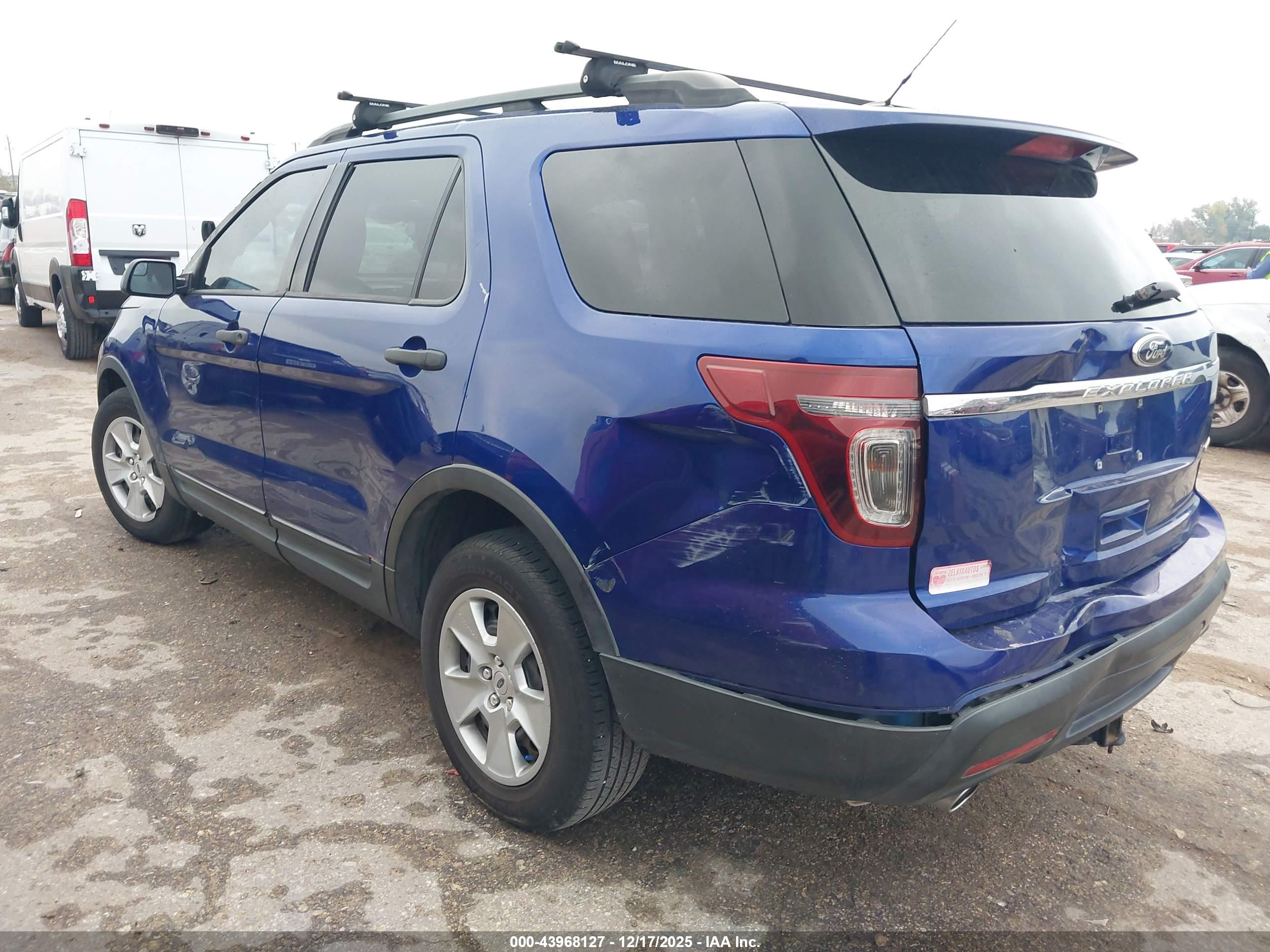 FORD EXPLORER image 3
