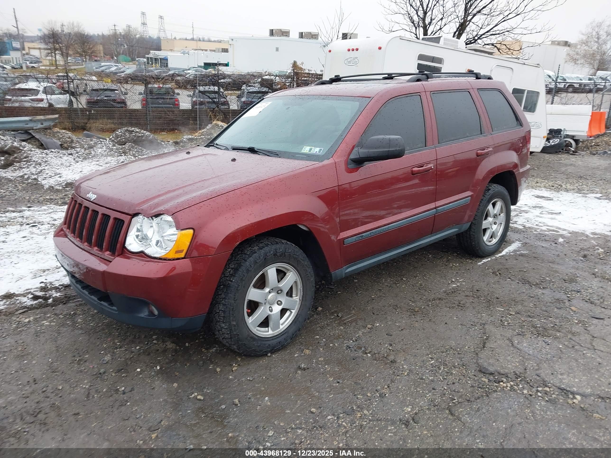 JEEP GRAND image 2