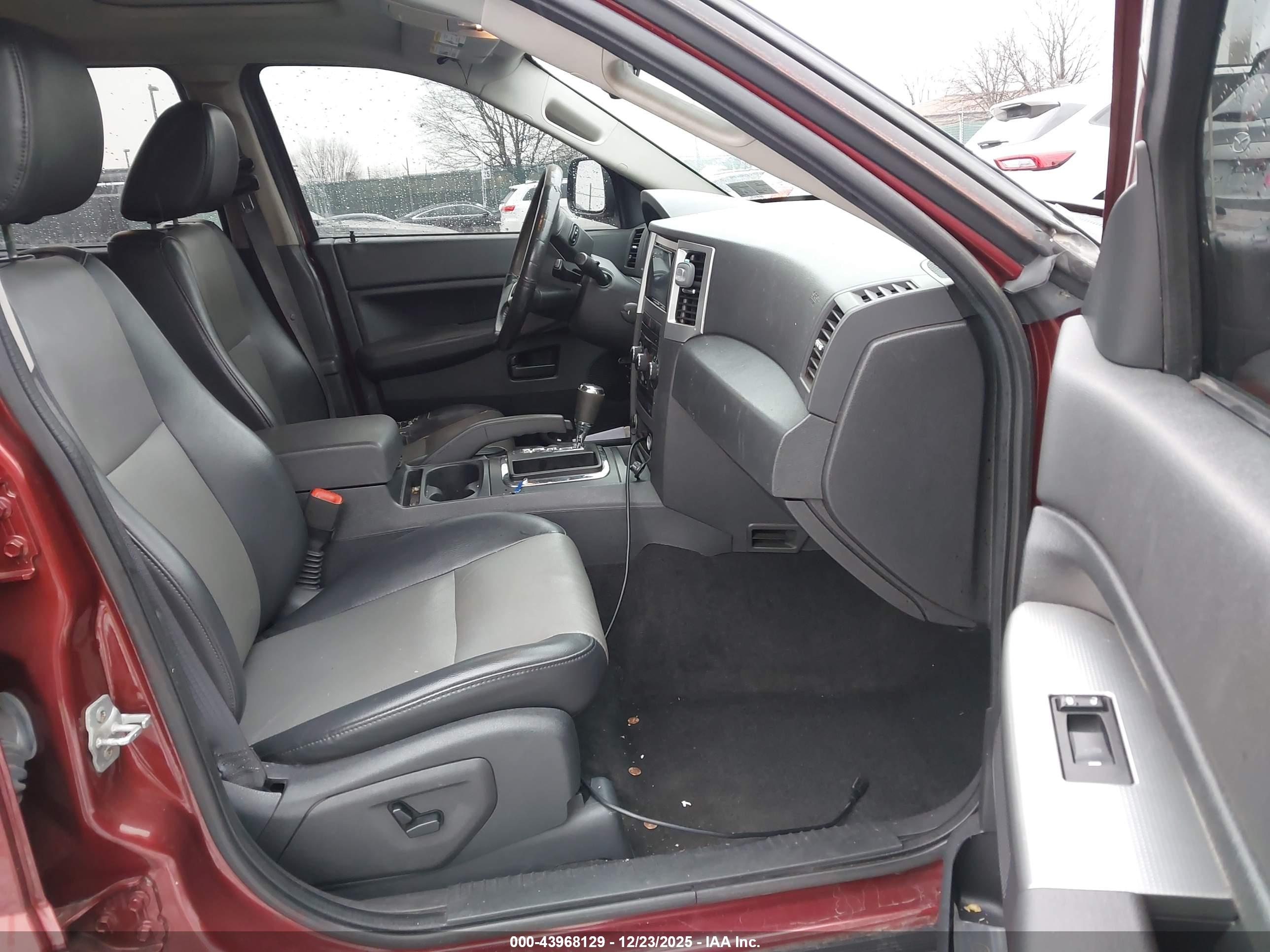 JEEP GRAND image 5