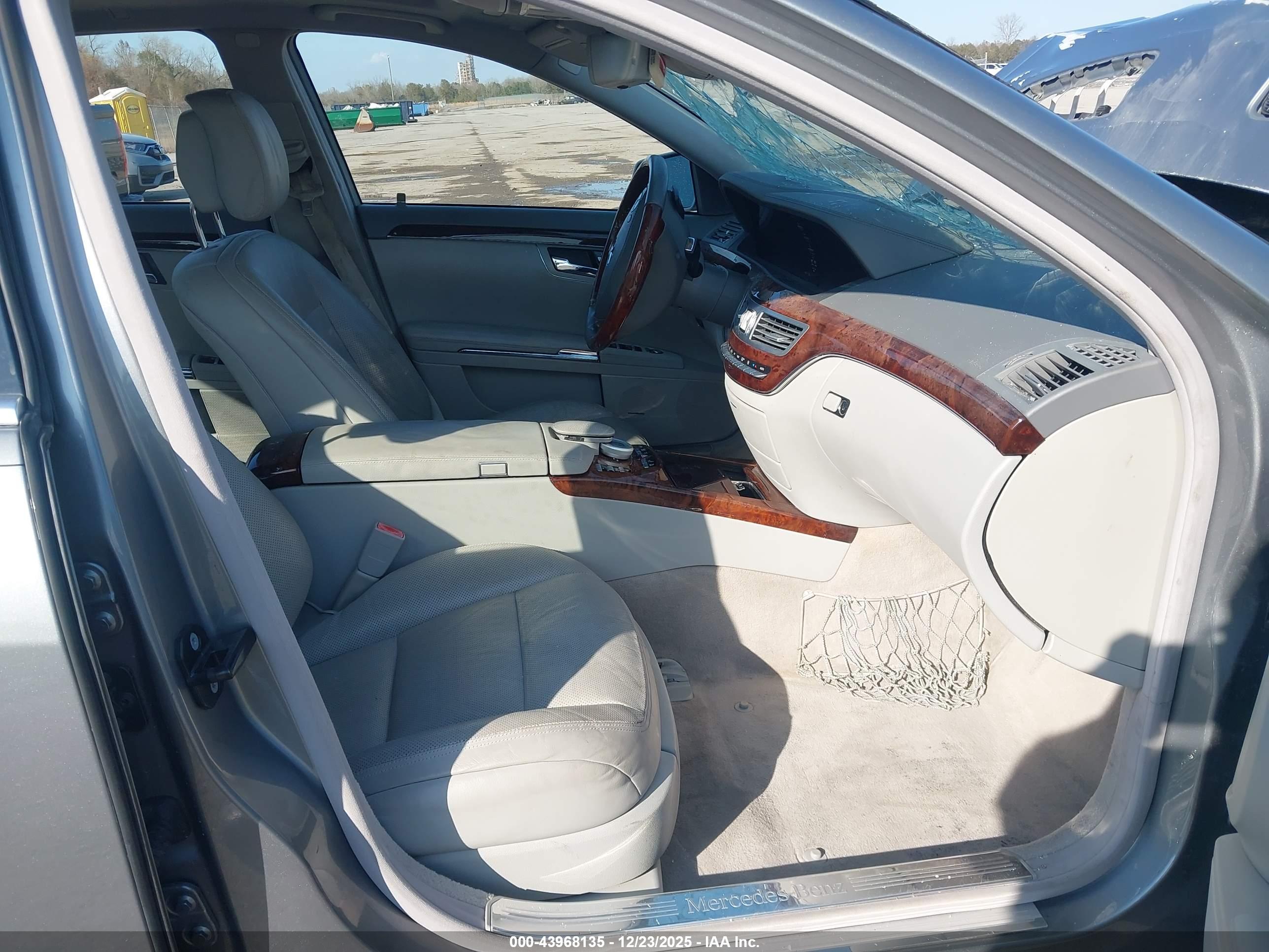 MERCEDES-BENZ S image 5