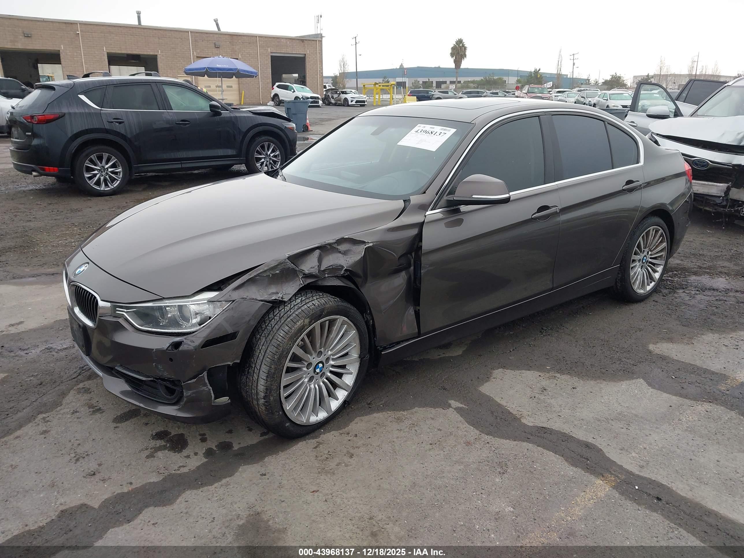 BMW 328I image 2