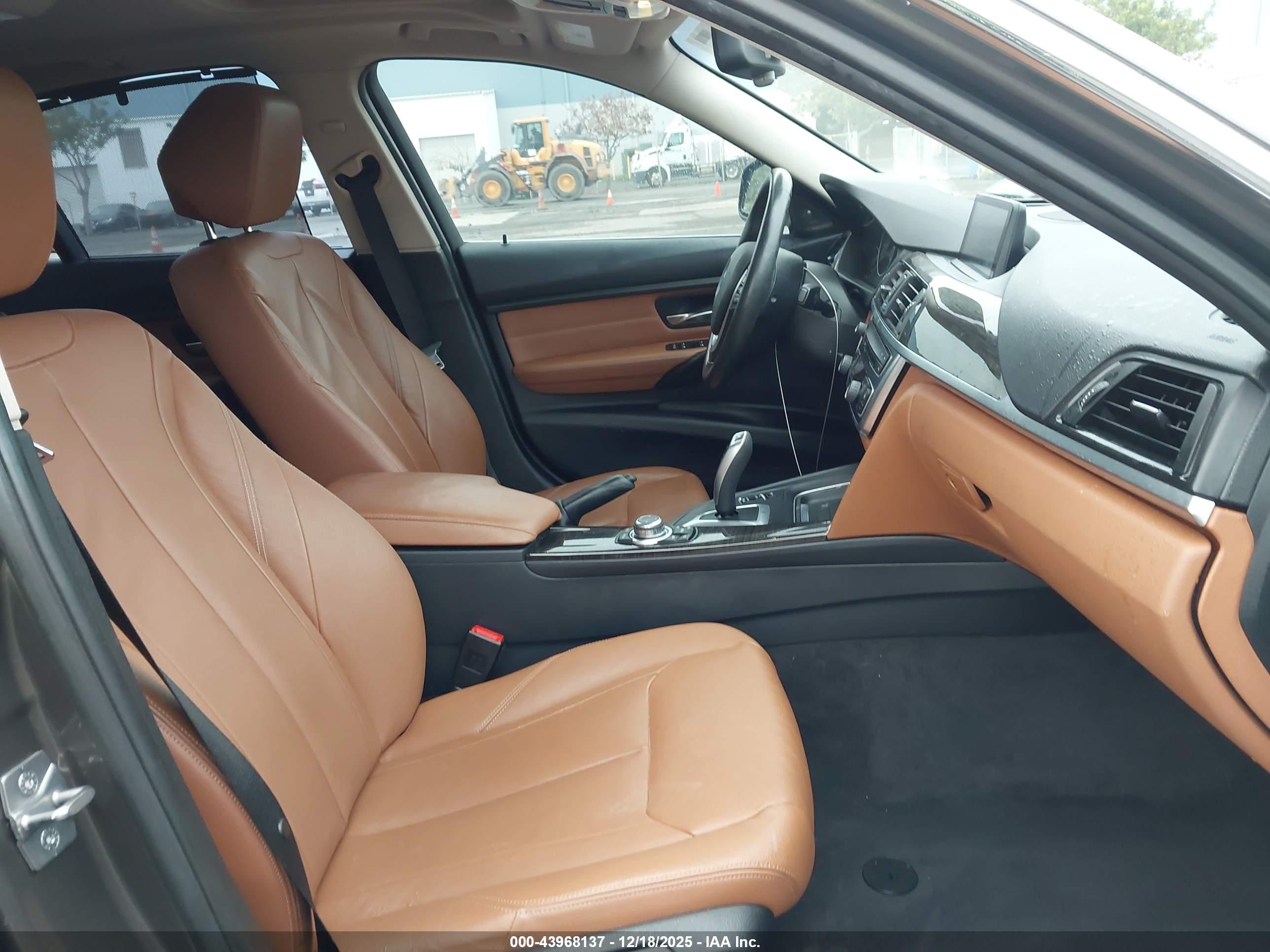 BMW 328I image 5