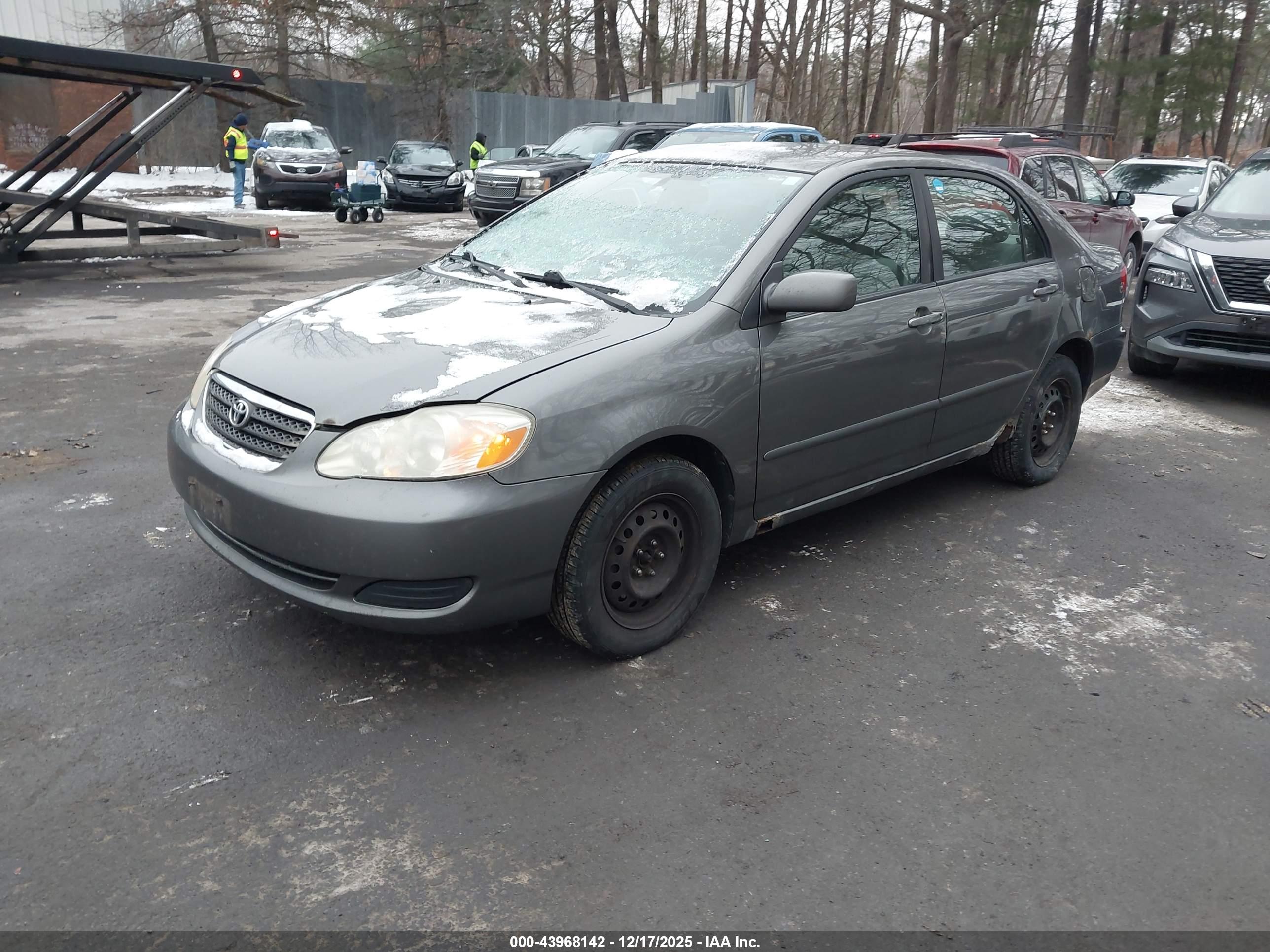 TOYOTA COROLLA image 2