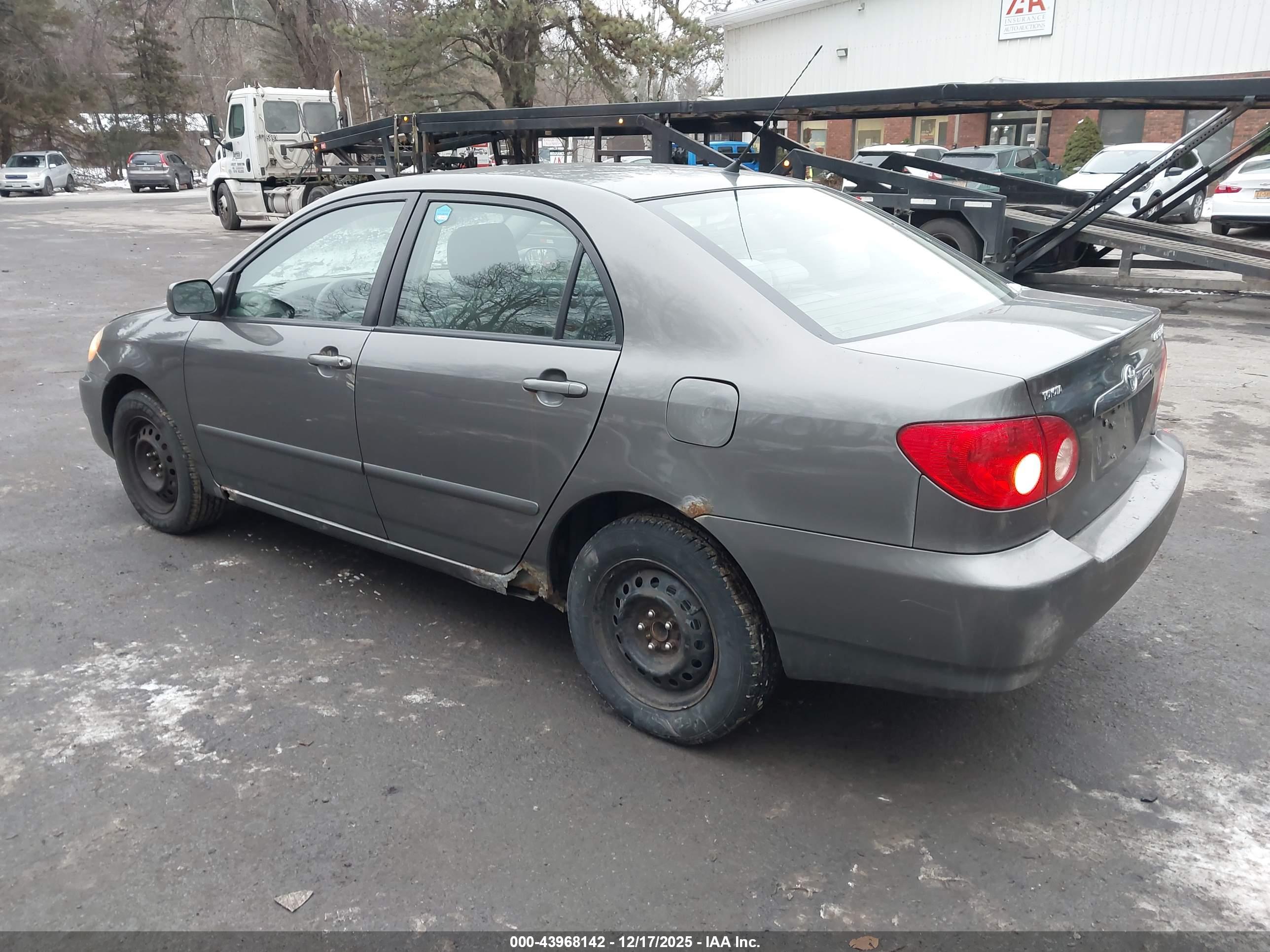 TOYOTA COROLLA image 3