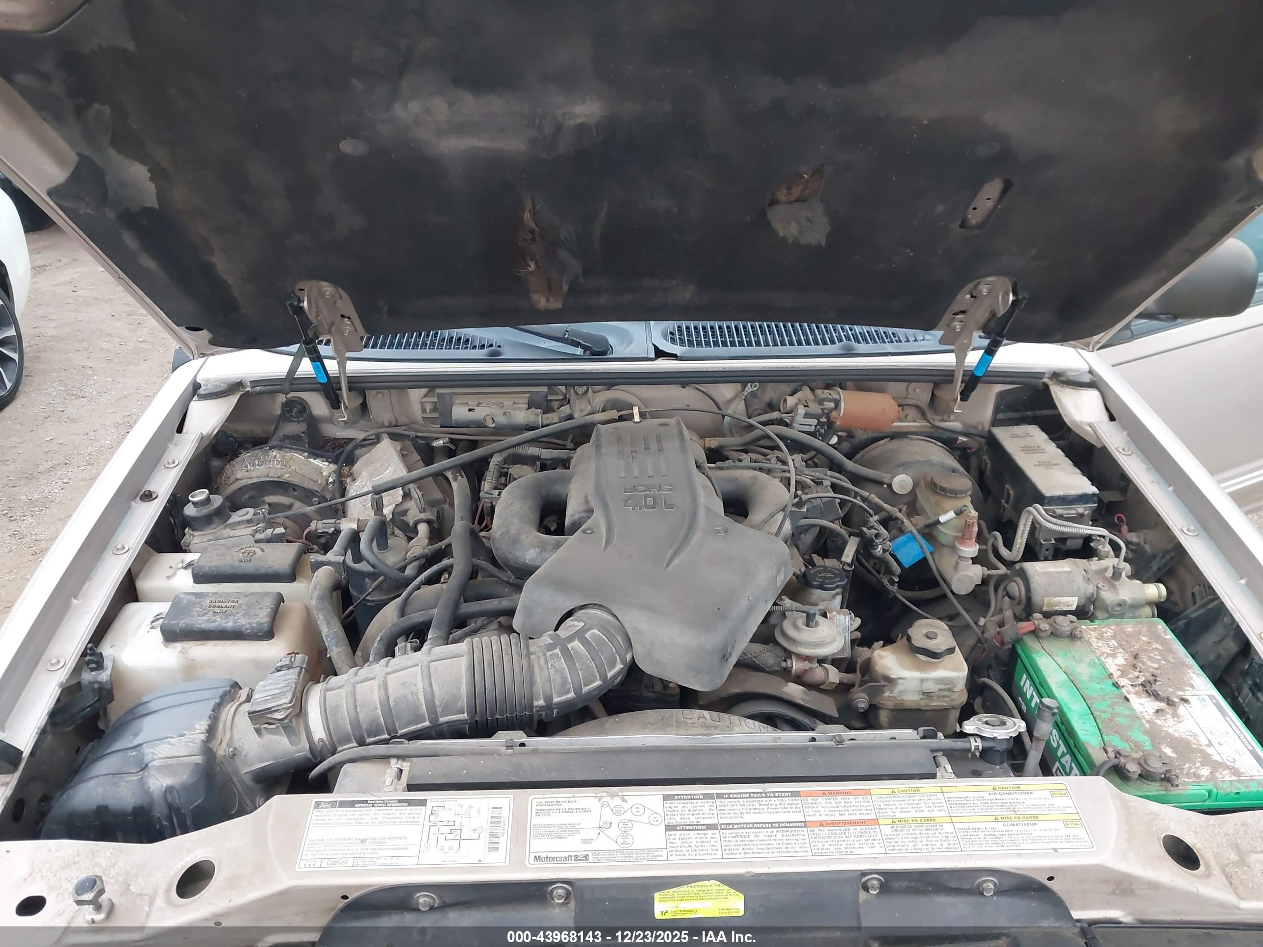 FORD EXPLORER image 10