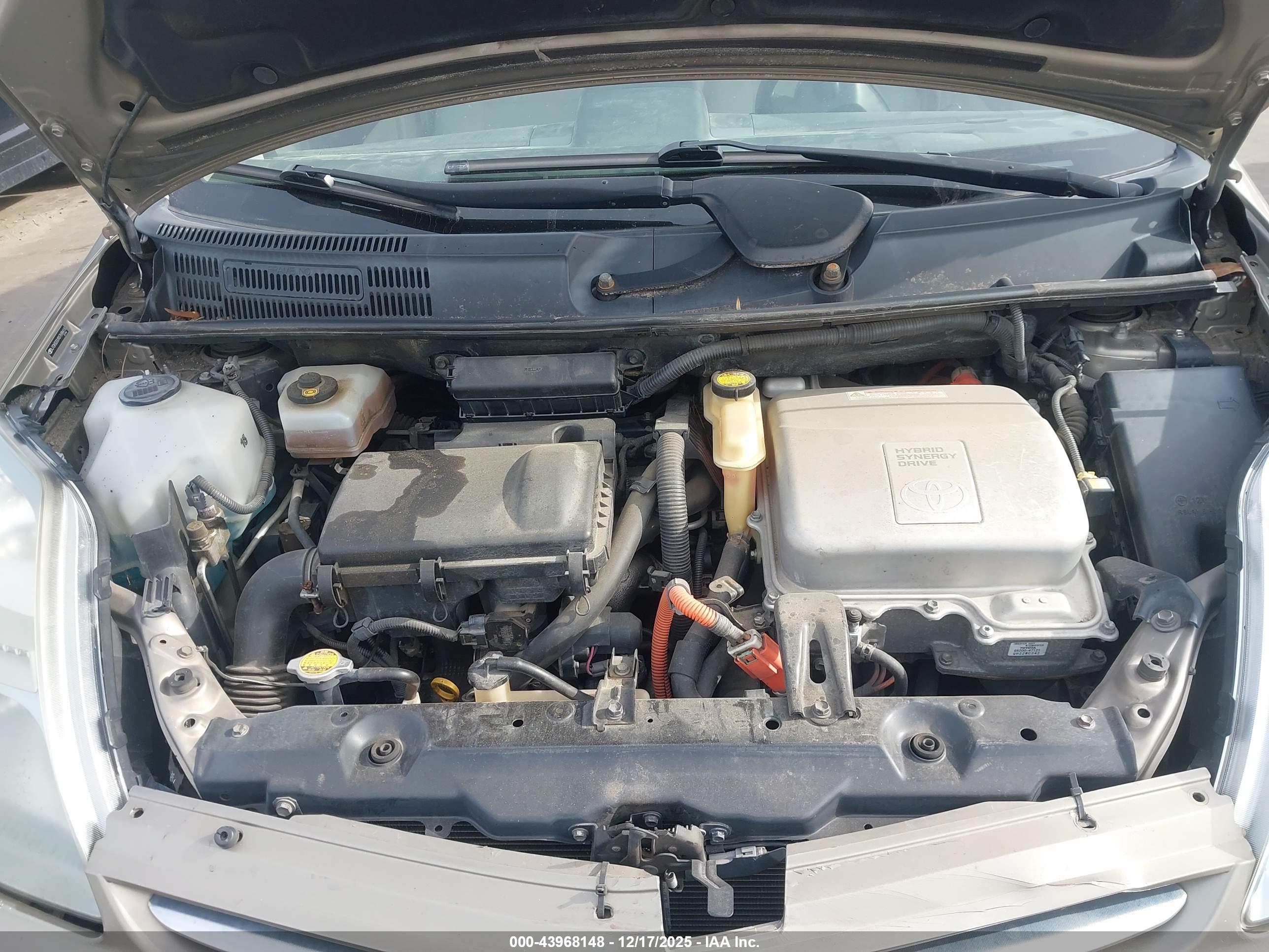 TOYOTA PRIUS image 10