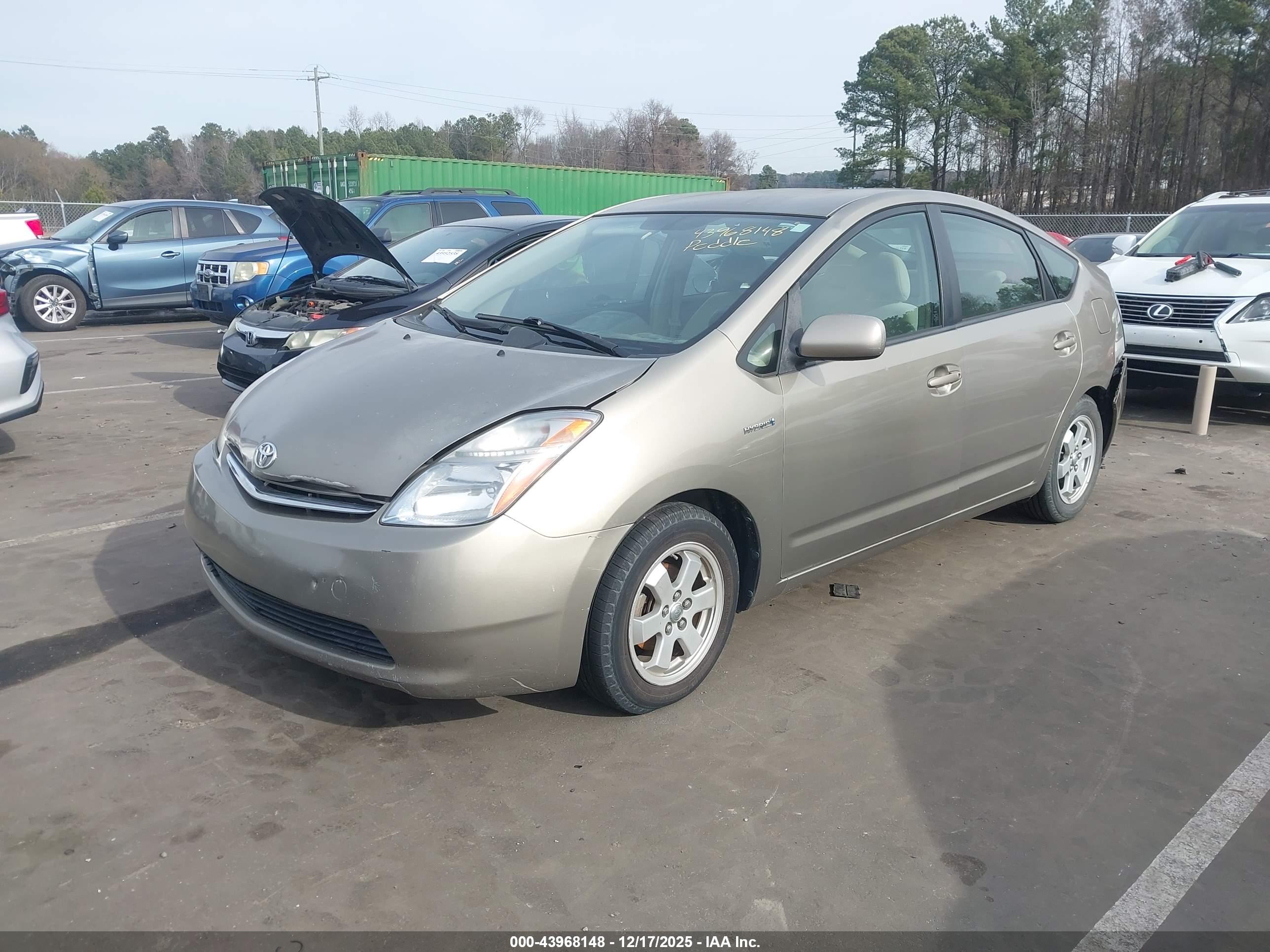 TOYOTA PRIUS image 2