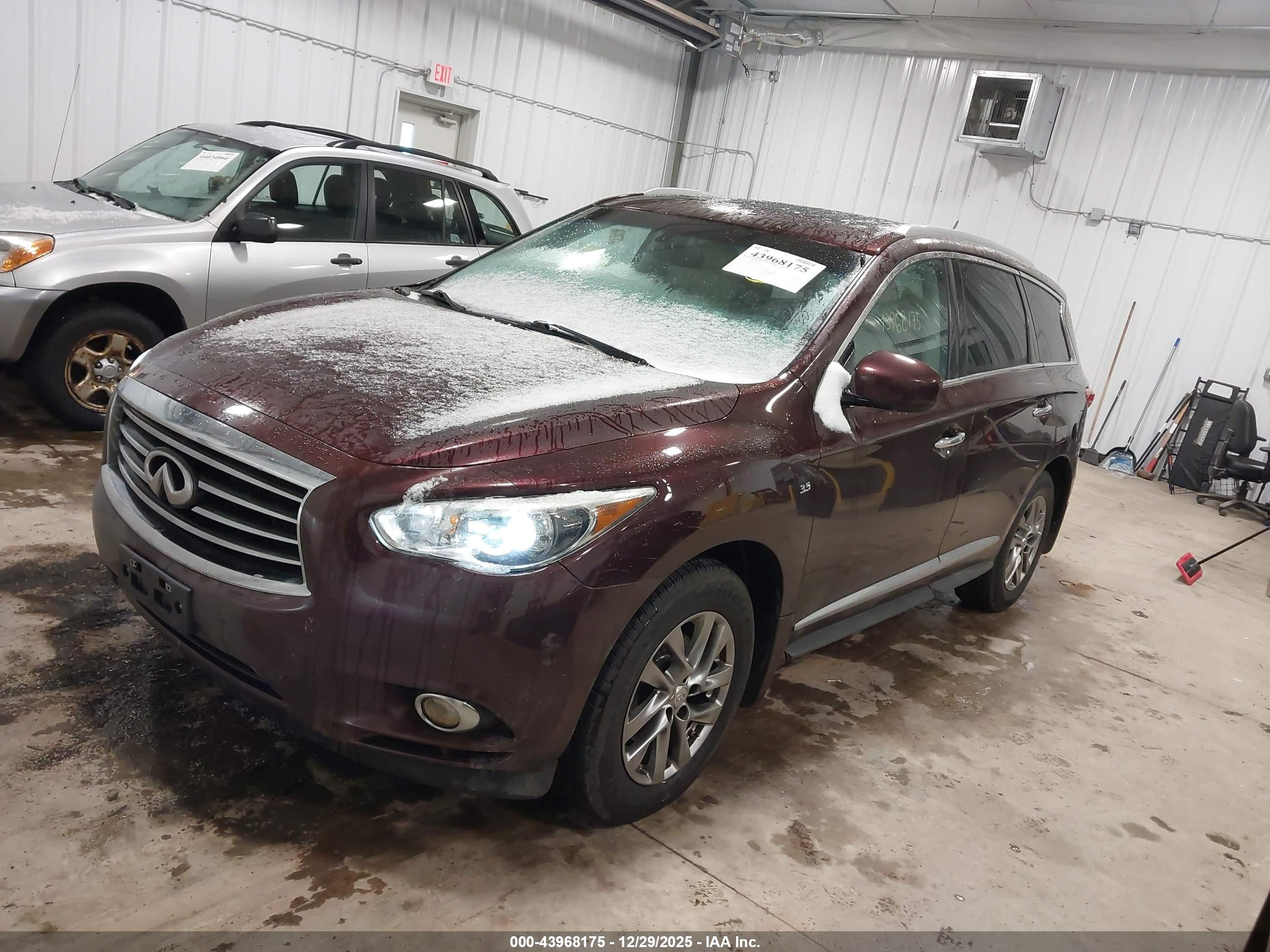 INFINITI QX60 image 2