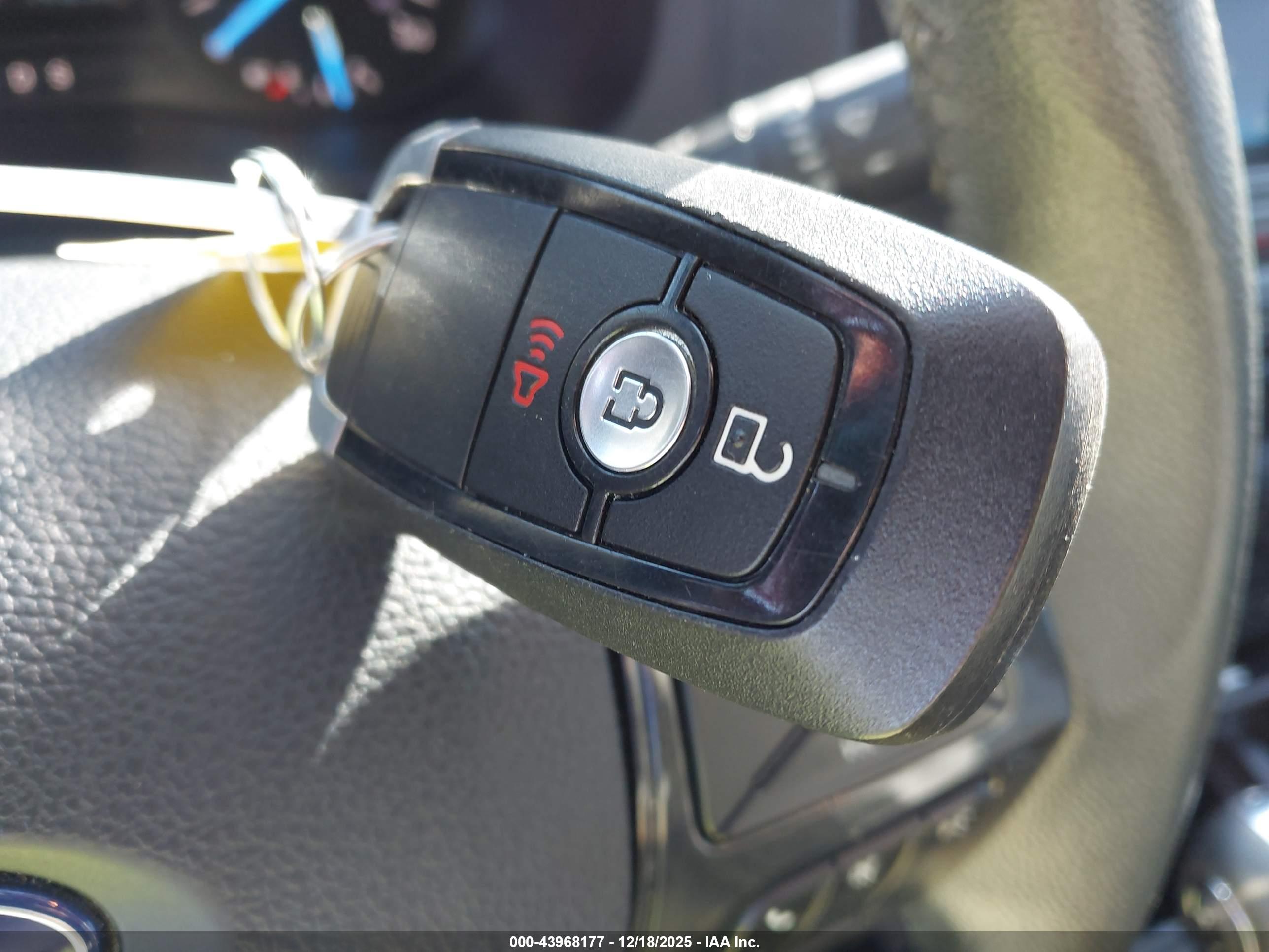 FORD EXPLORER image 11