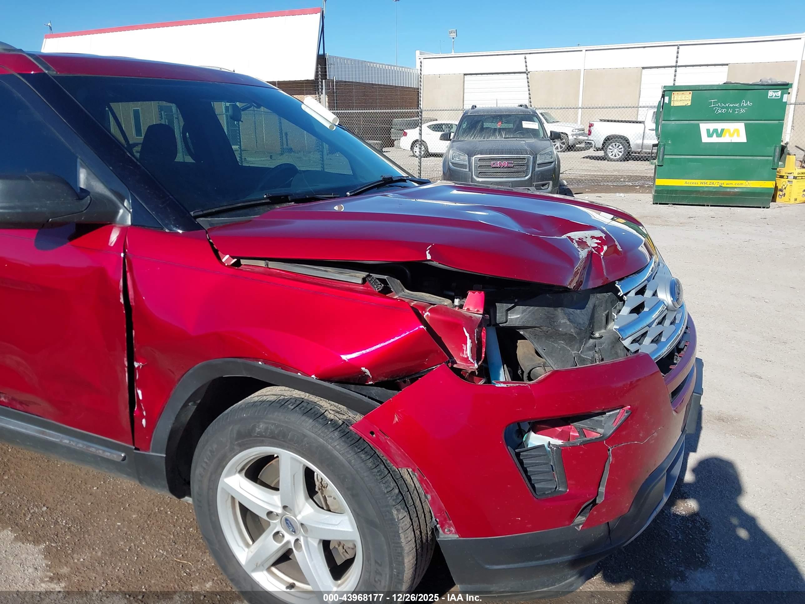 FORD EXPLORER image 6