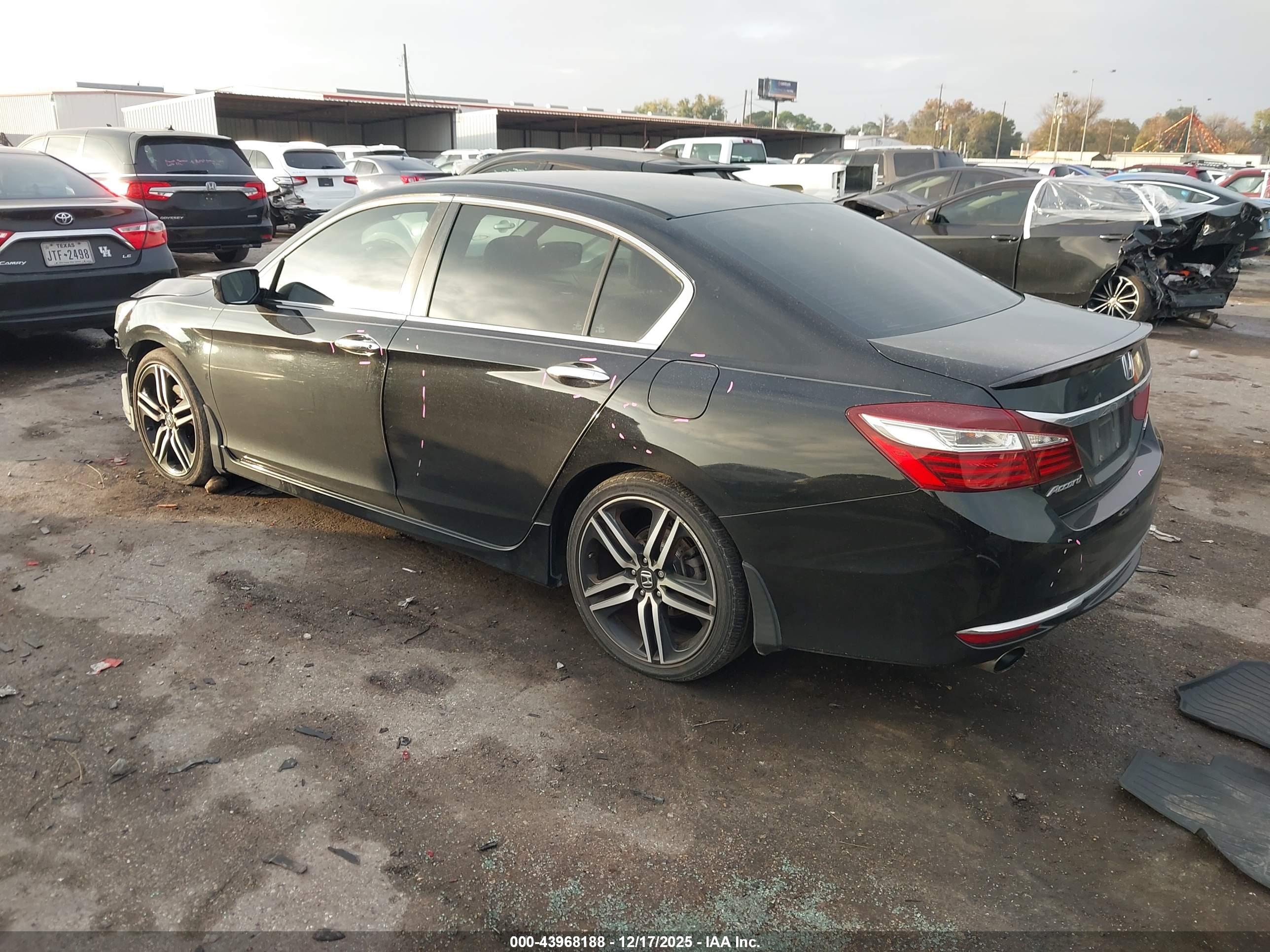 HONDA ACCORD image 3