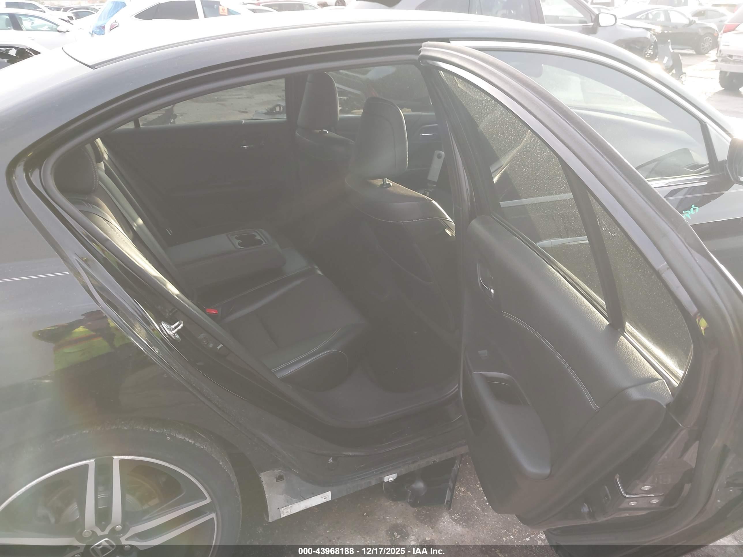 HONDA ACCORD image 8