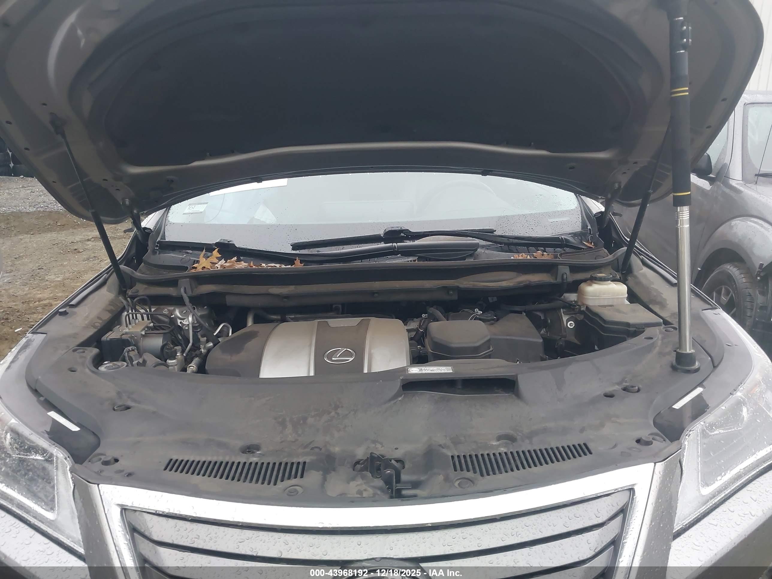 LEXUS RX image 10