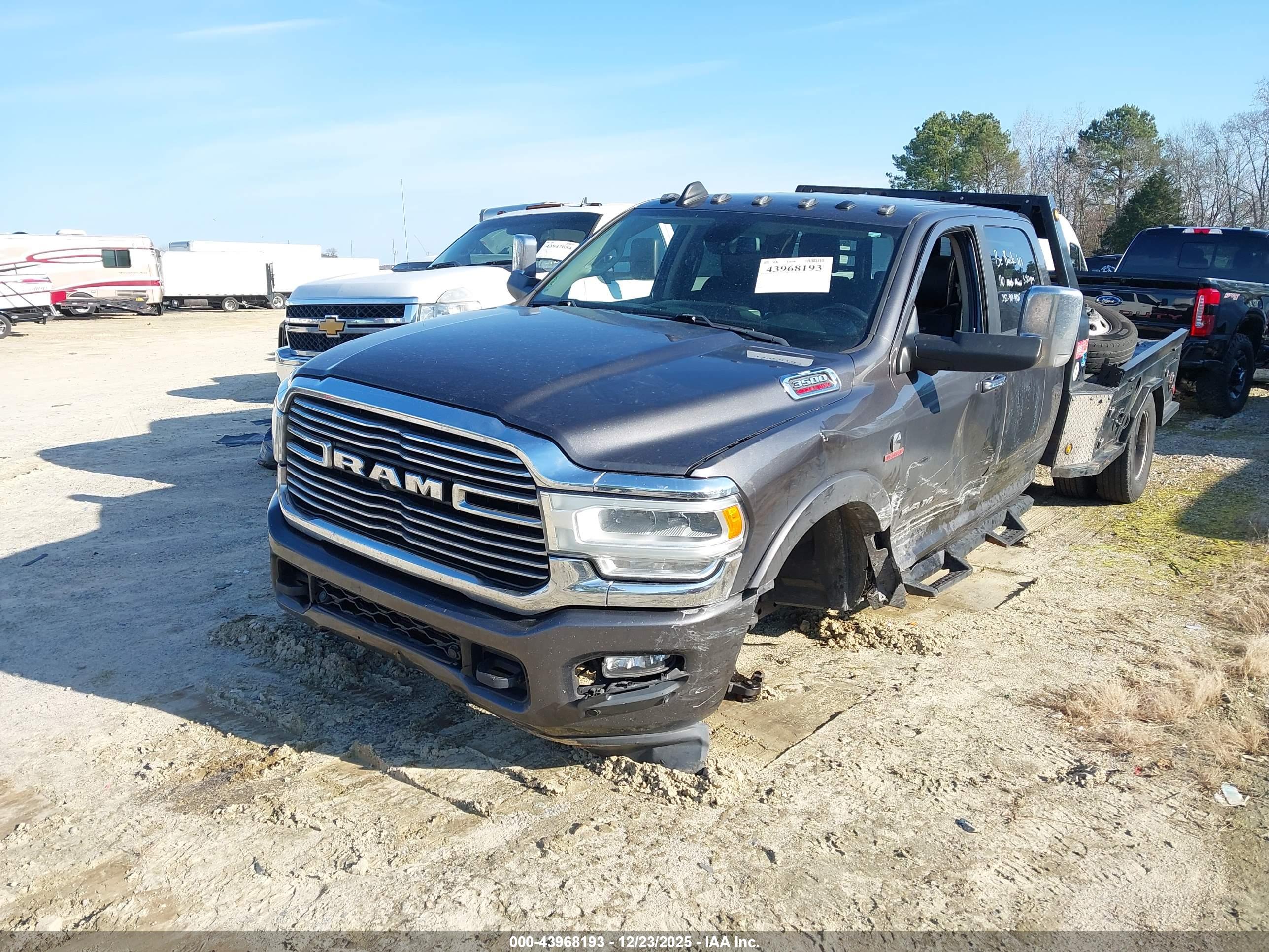 RAM 3500 image 2