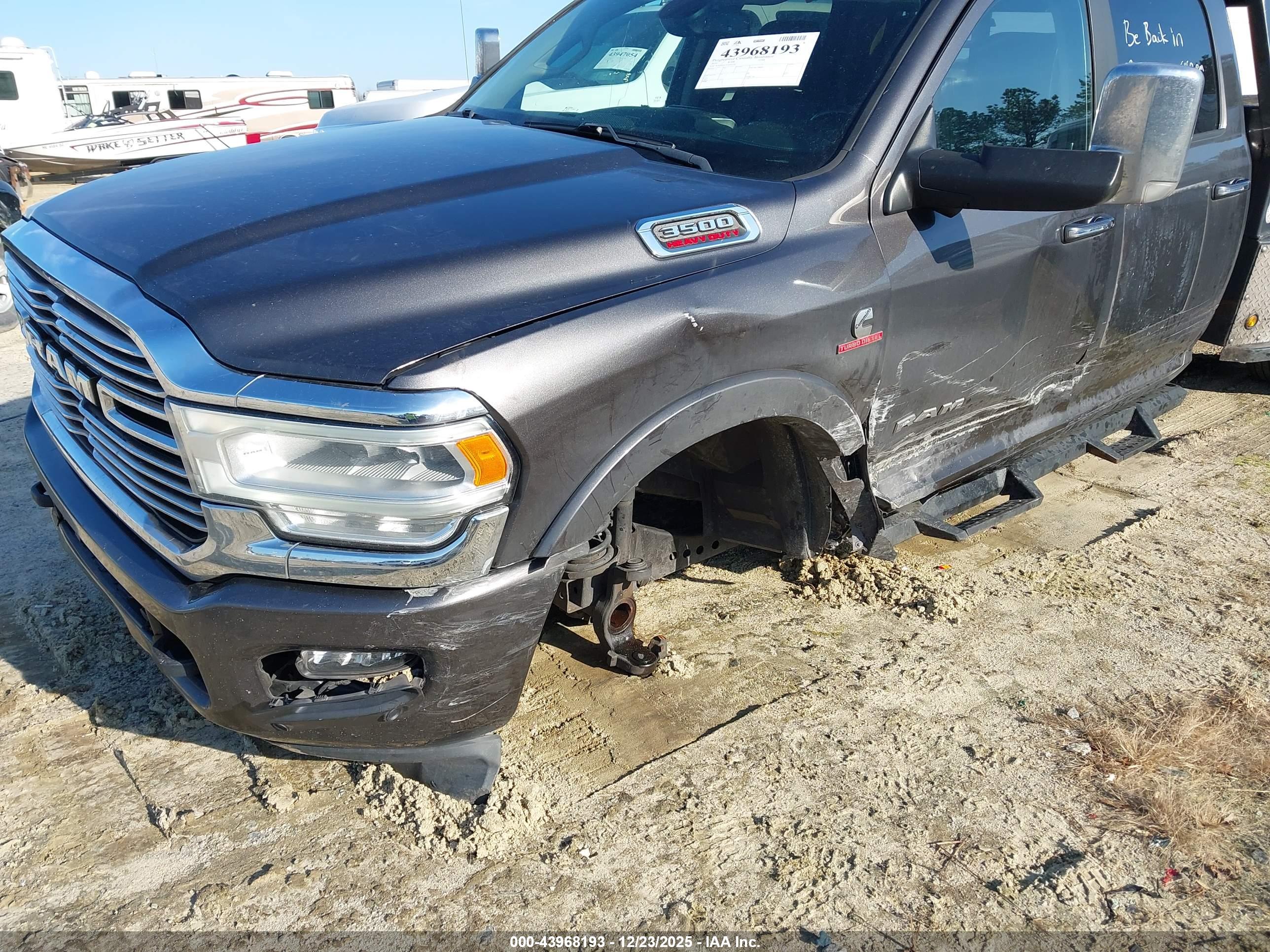 RAM 3500 image 6