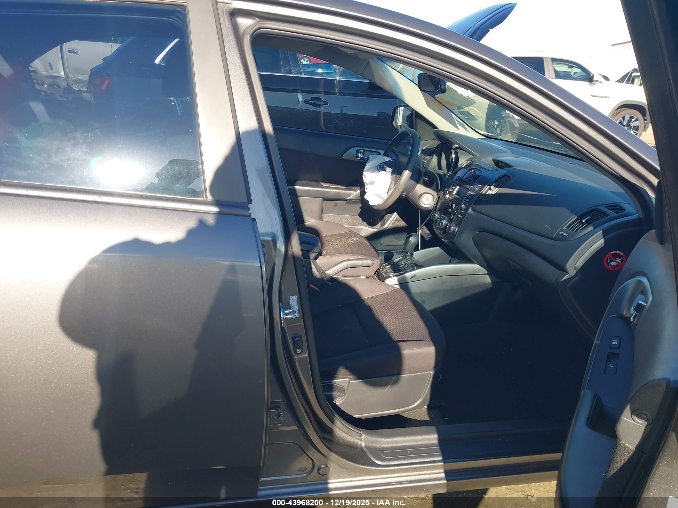 KIA FORTE image 5
