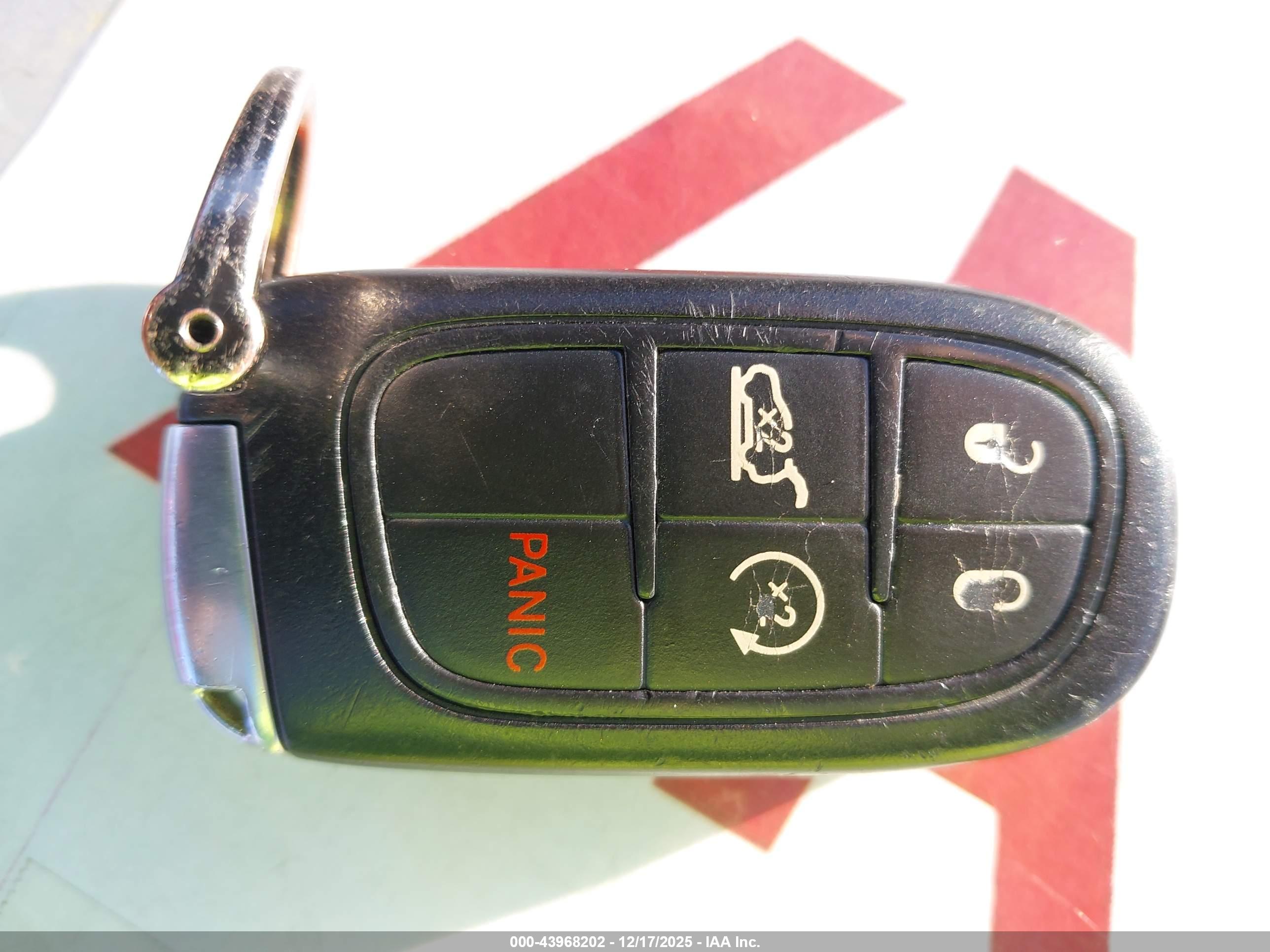 JEEP CHEROKEE image 11