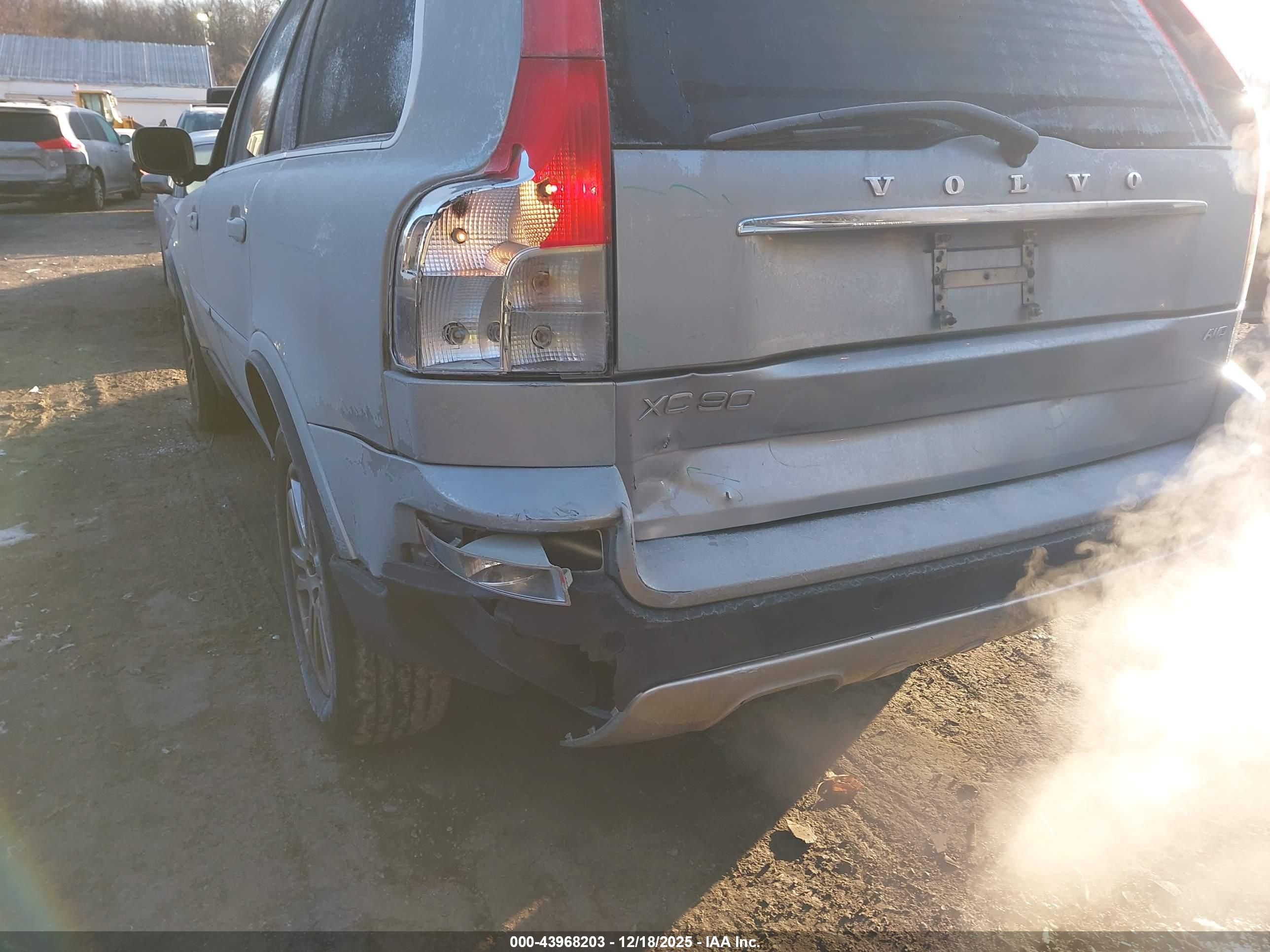 VOLVO XC90 image 6