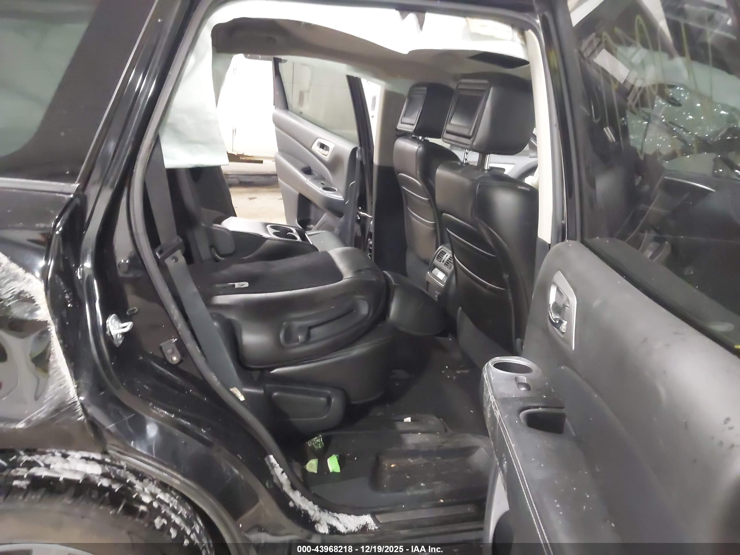 NISSAN PATHFINDER image 8