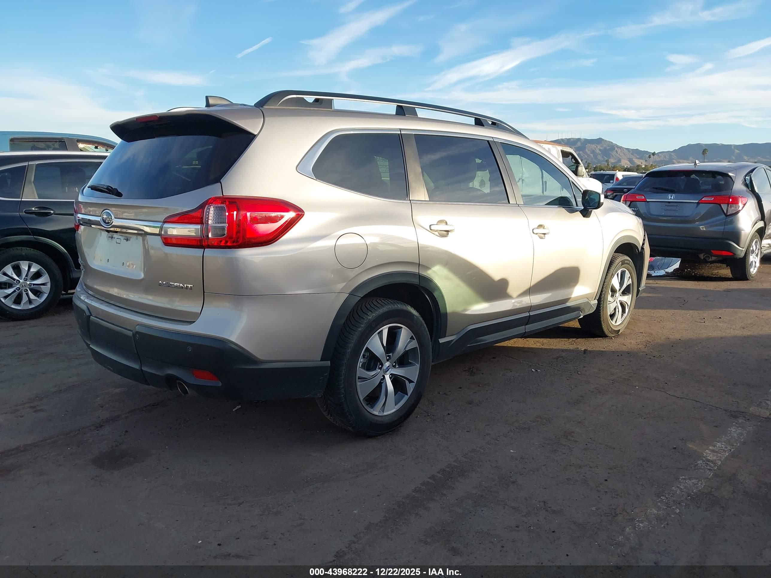 SUBARU ASCENT image 4