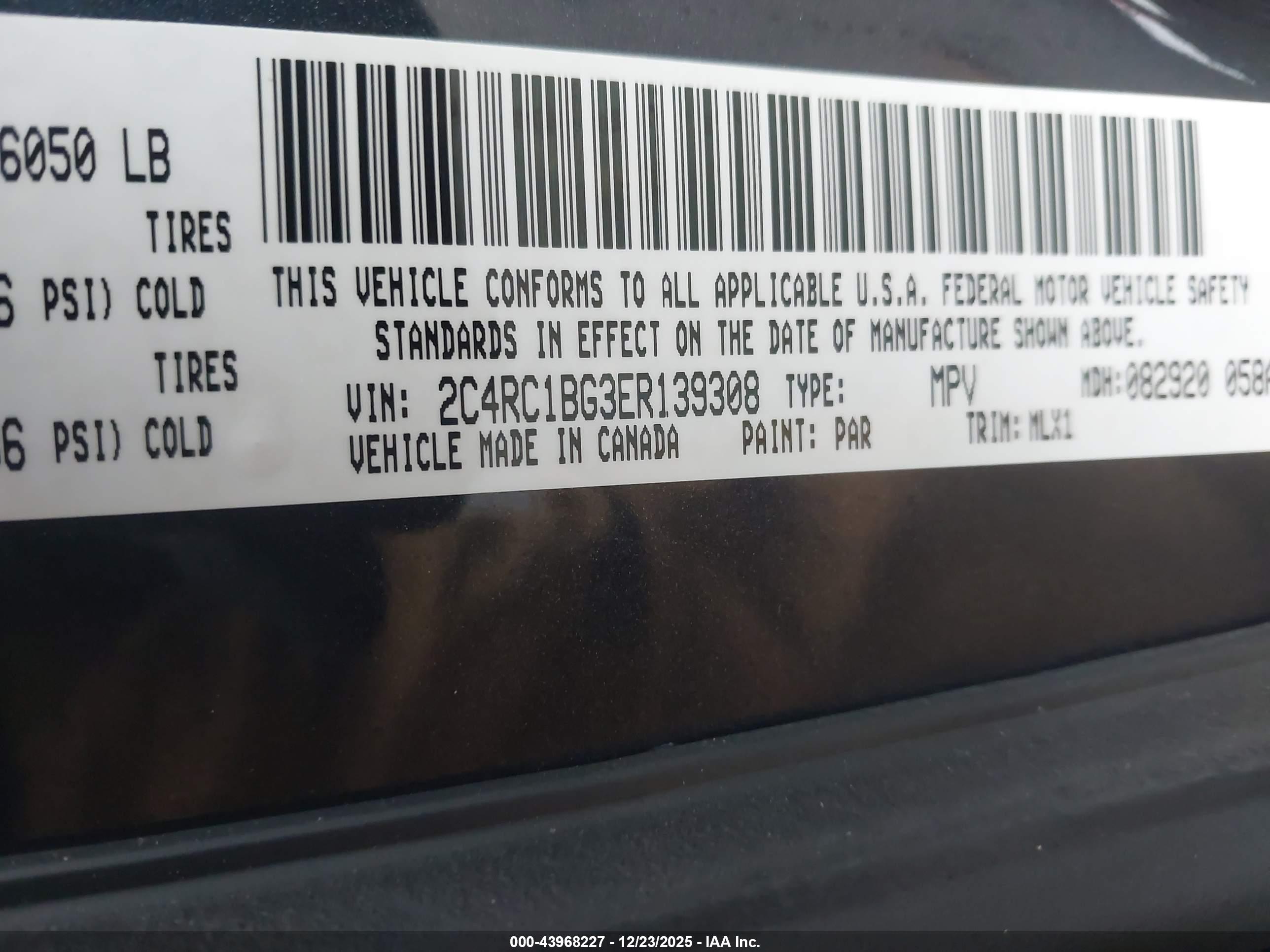 CHRYSLER TOWN image 9