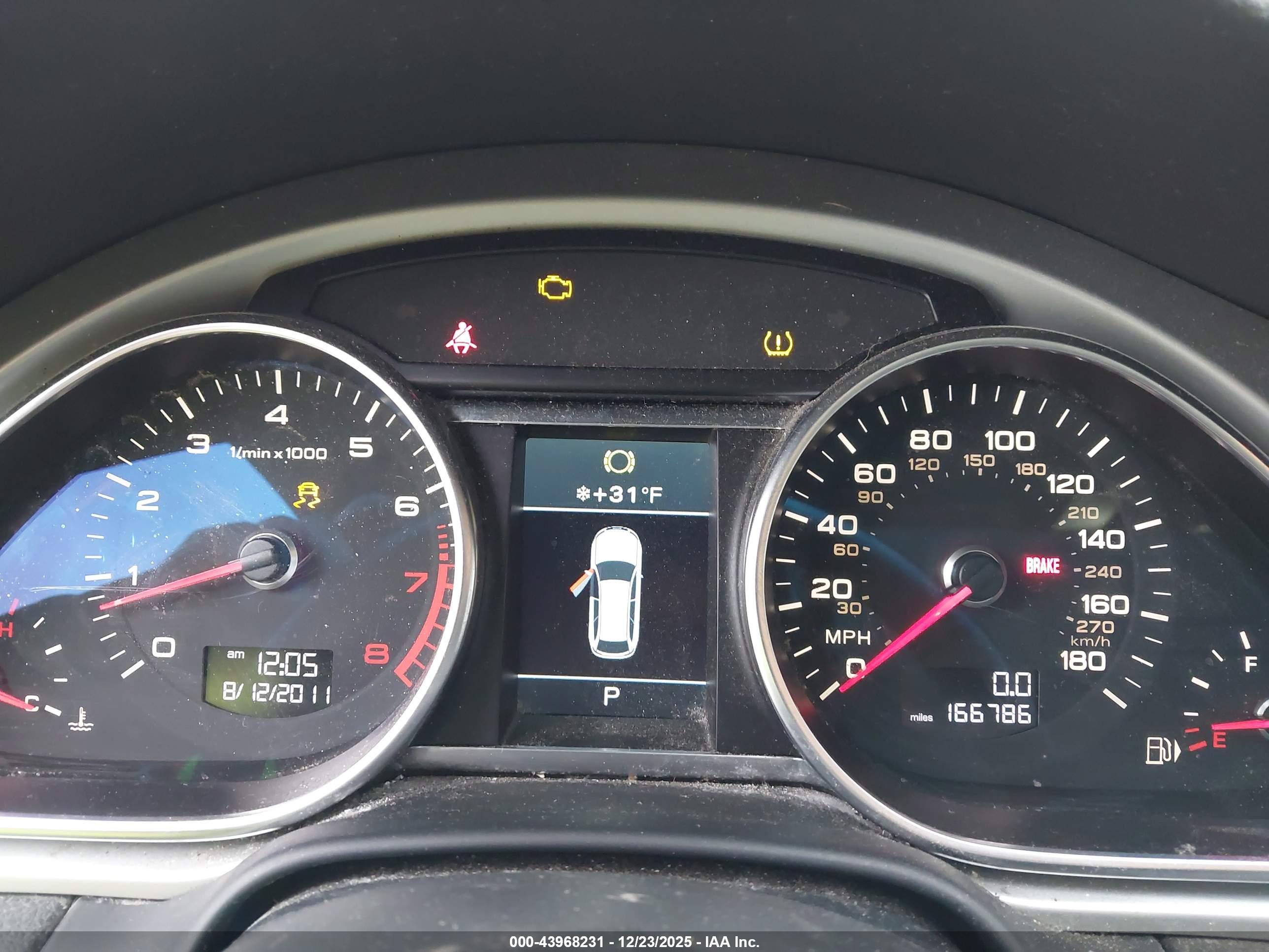 AUDI Q7 image 7