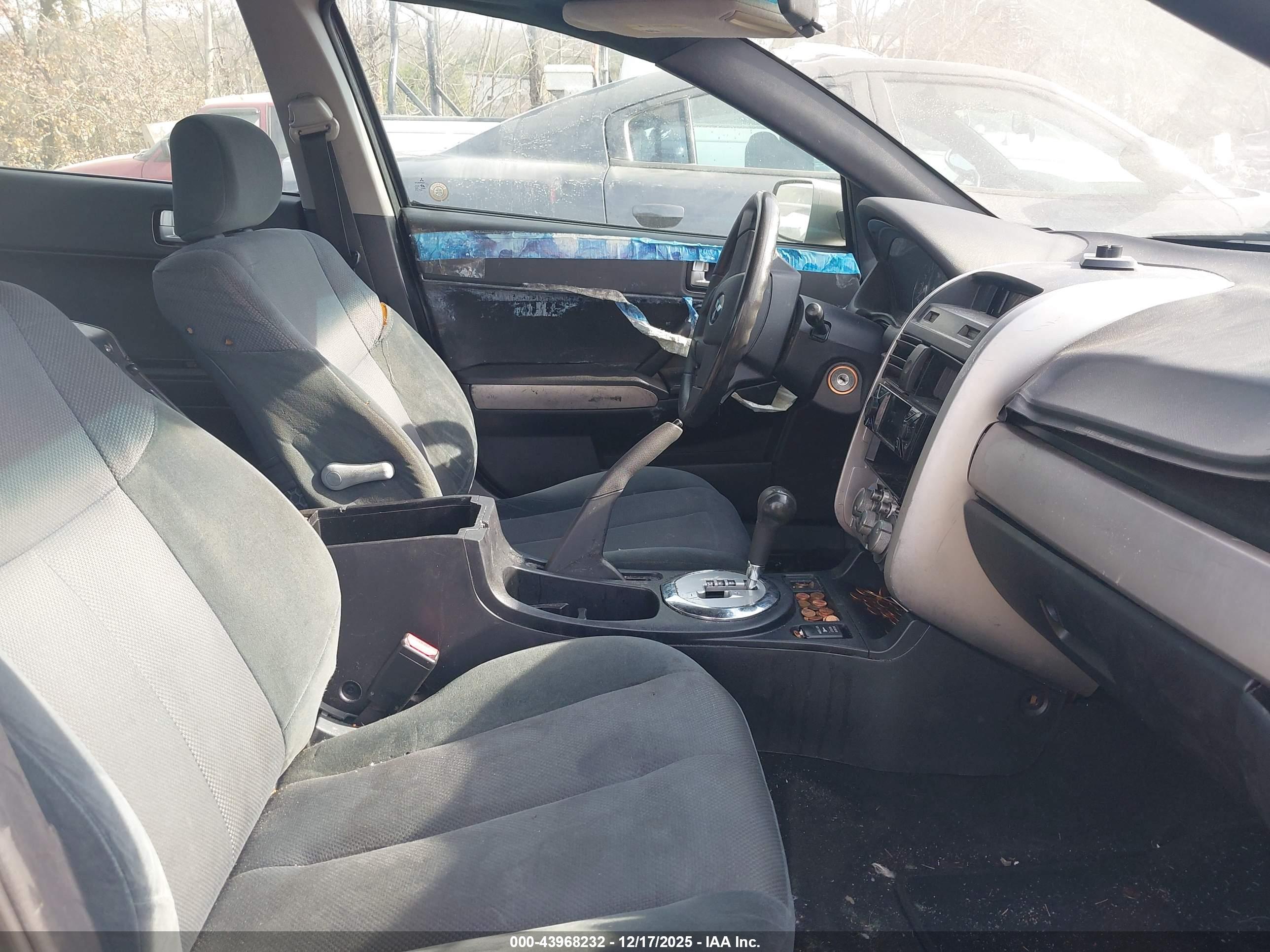 MITSUBISHI GALANT image 5