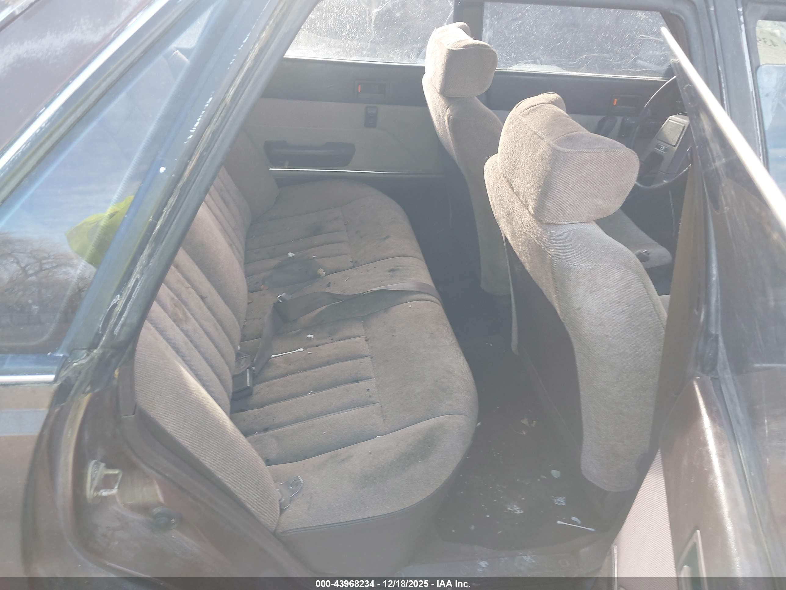 SUBARU GL image 8