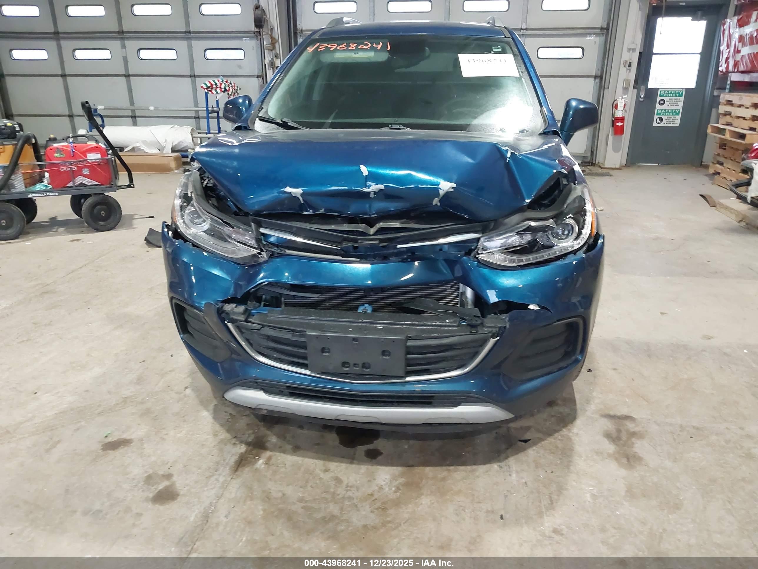 CHEVROLET TRAX image 6