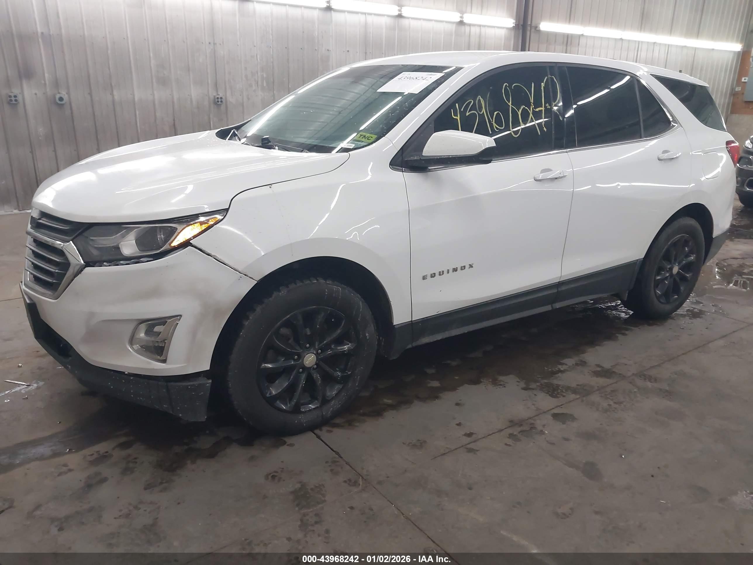 CHEVROLET EQUINOX image 2