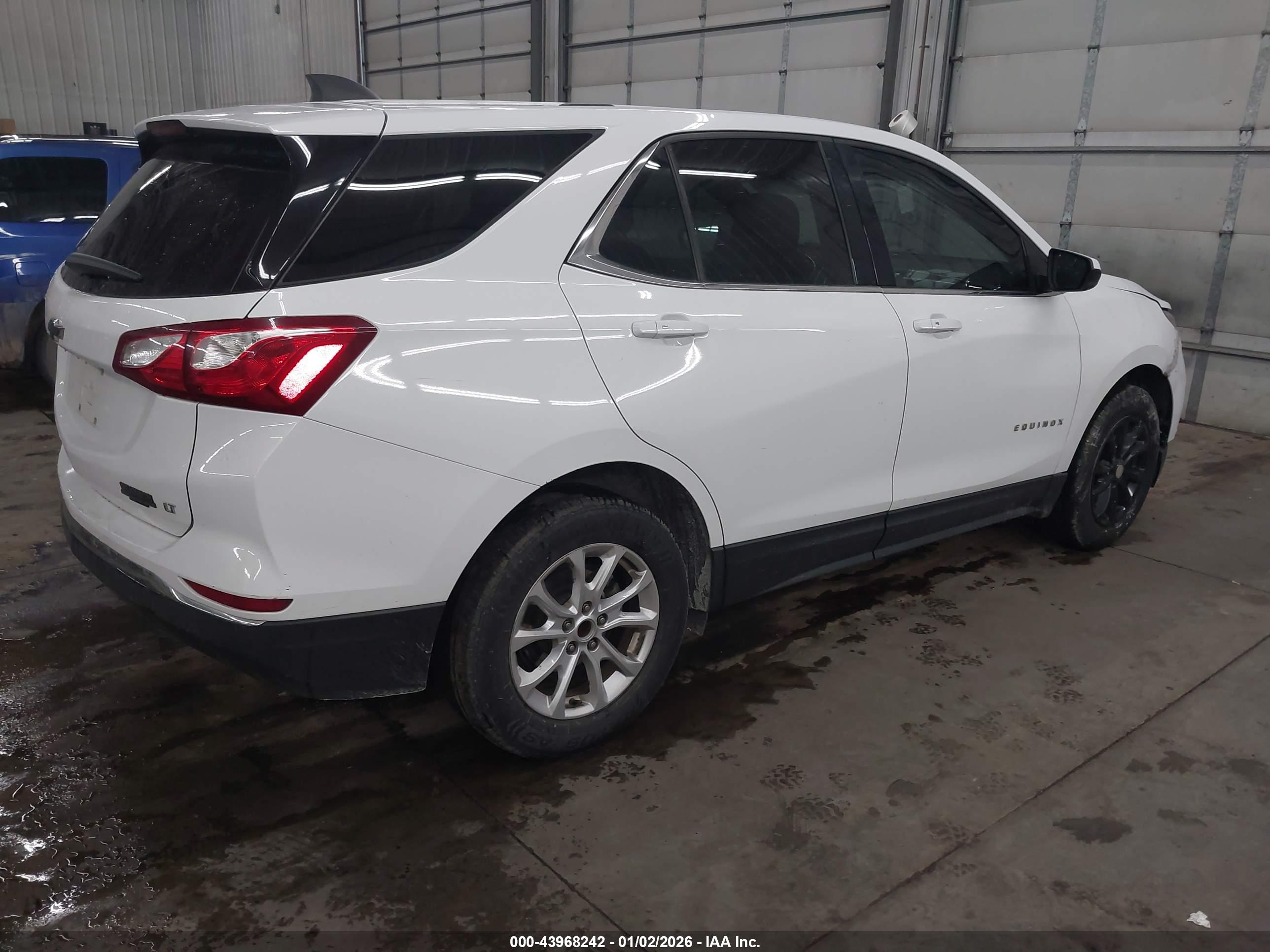 CHEVROLET EQUINOX image 4