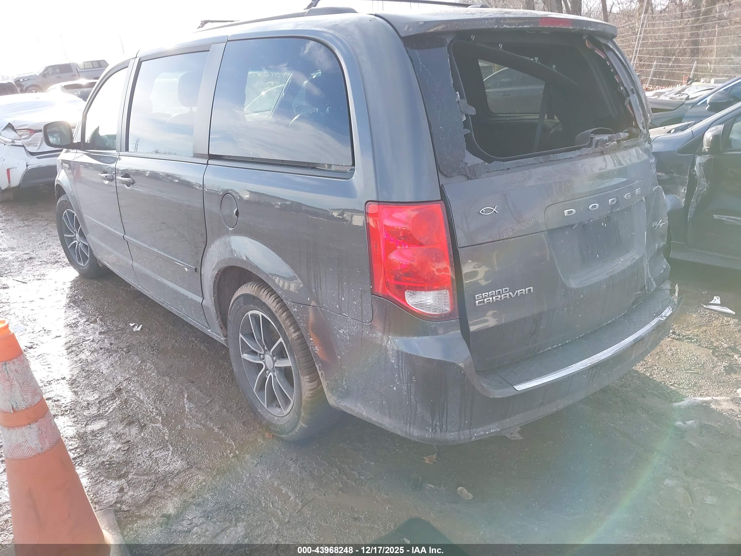 DODGE GRAND image 3