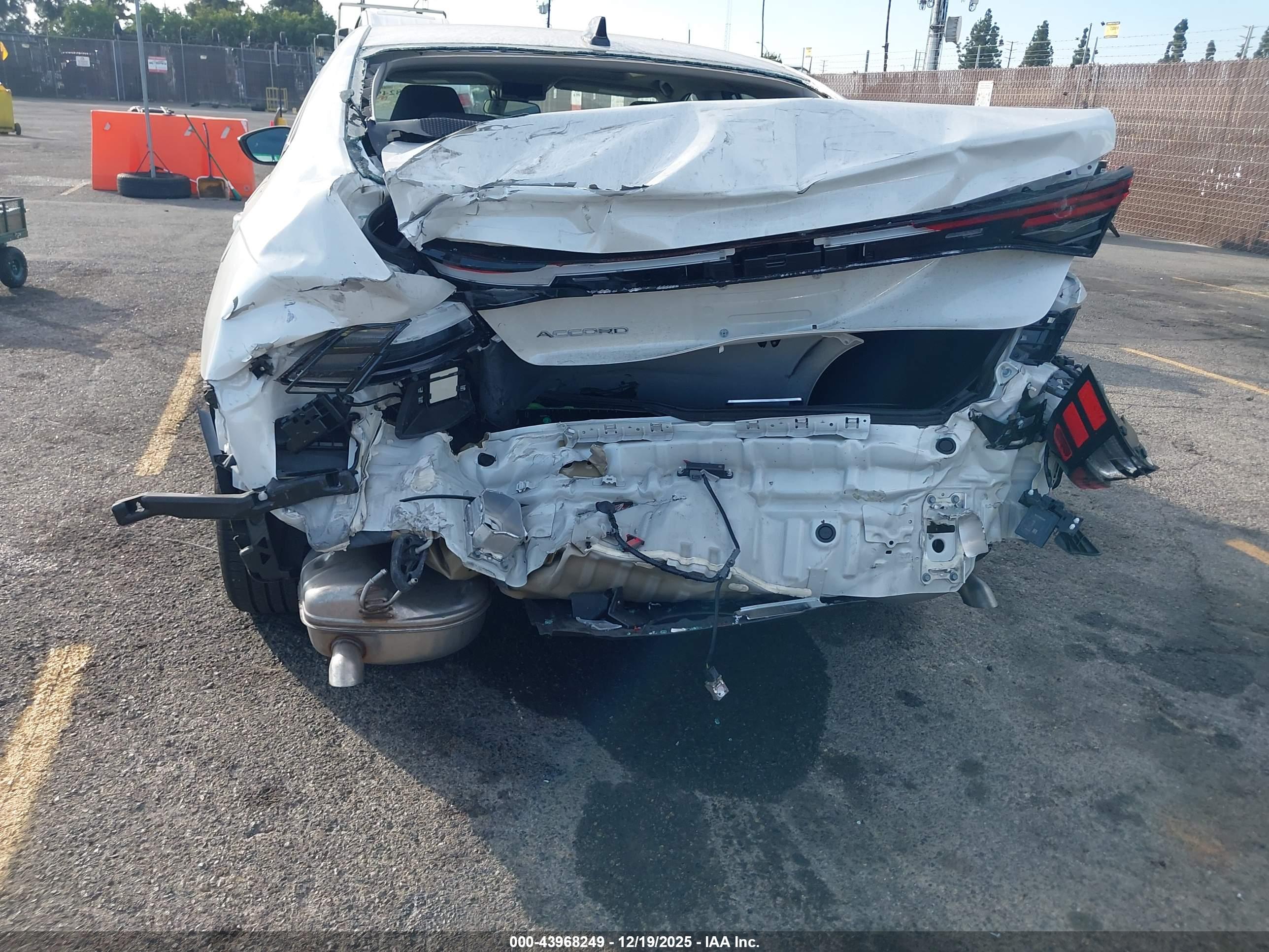 HONDA ACCORD image 6