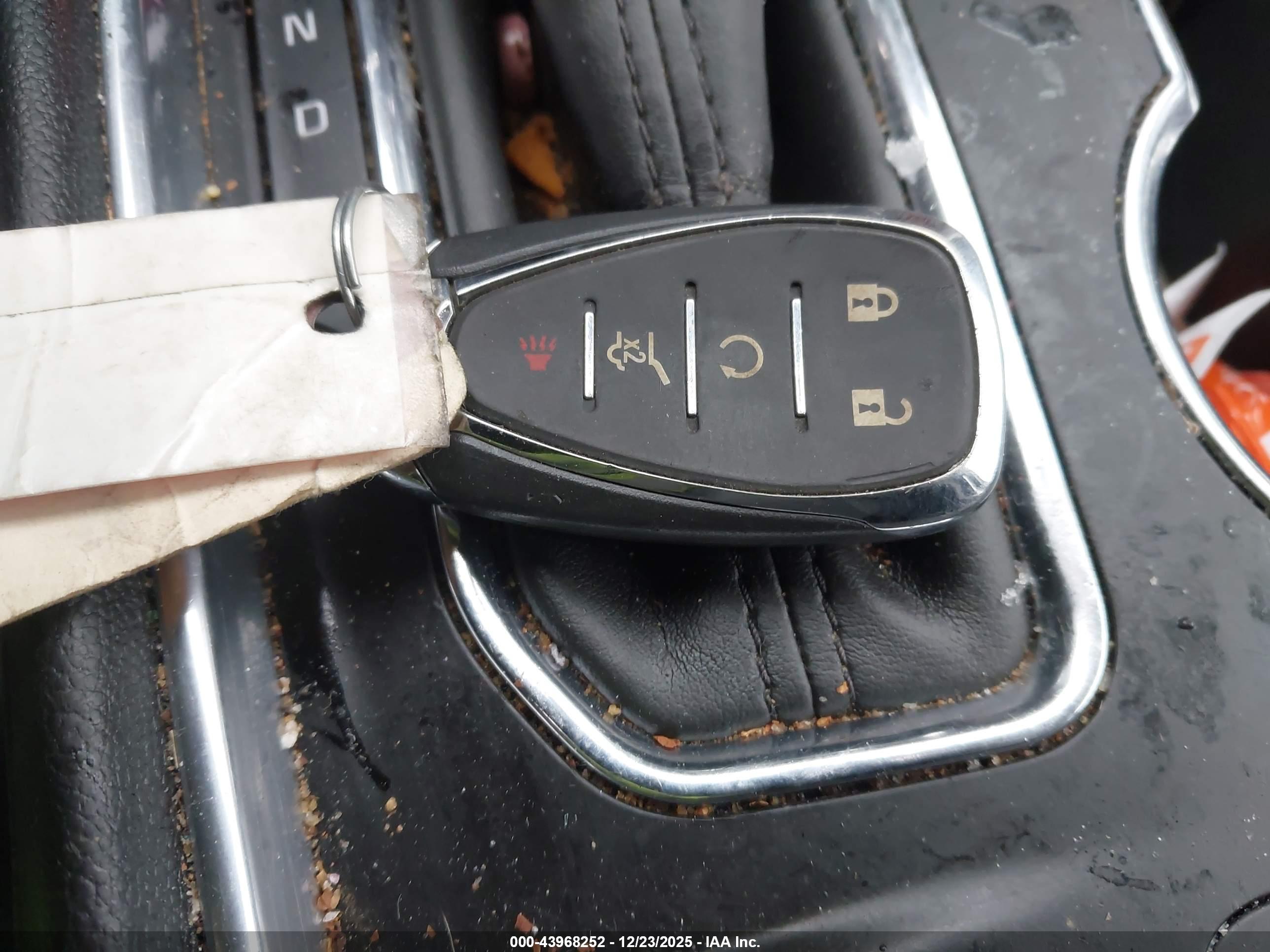 CHEVROLET TRAVERSE image 11
