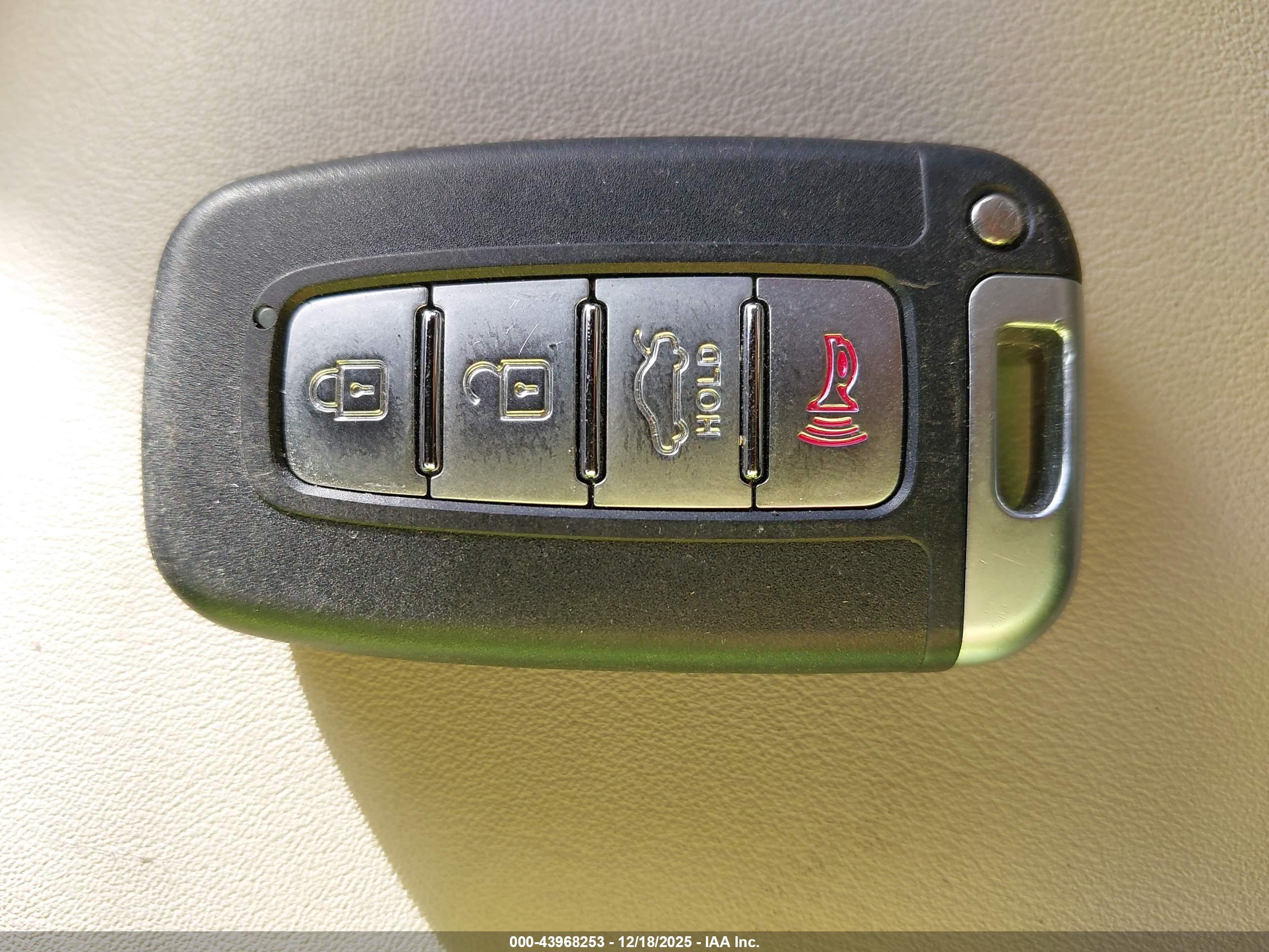LAND ROVER image 11