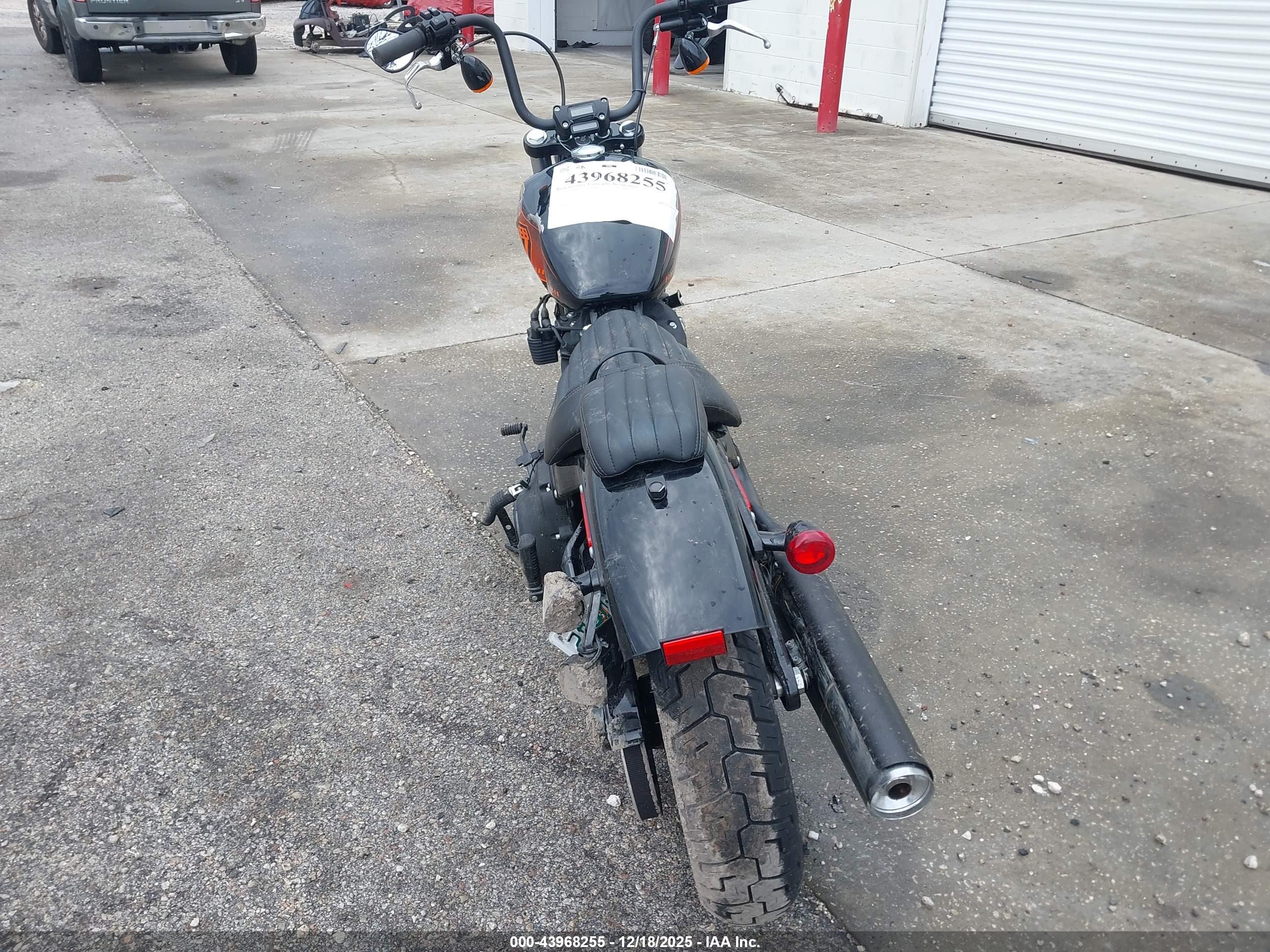 HARLEY-DAVIDSON FXBBS image 6