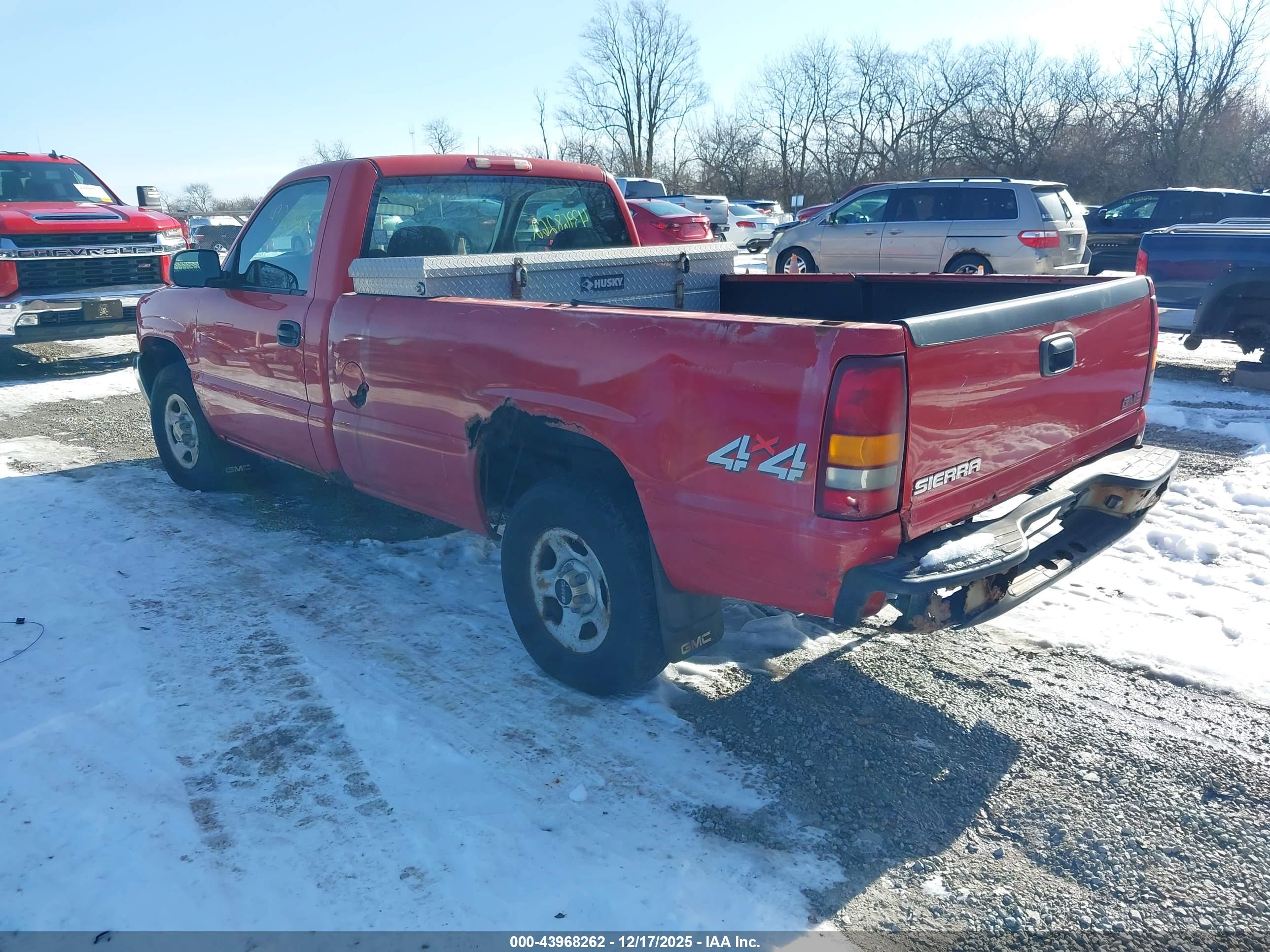 GMC SIERRA image 3