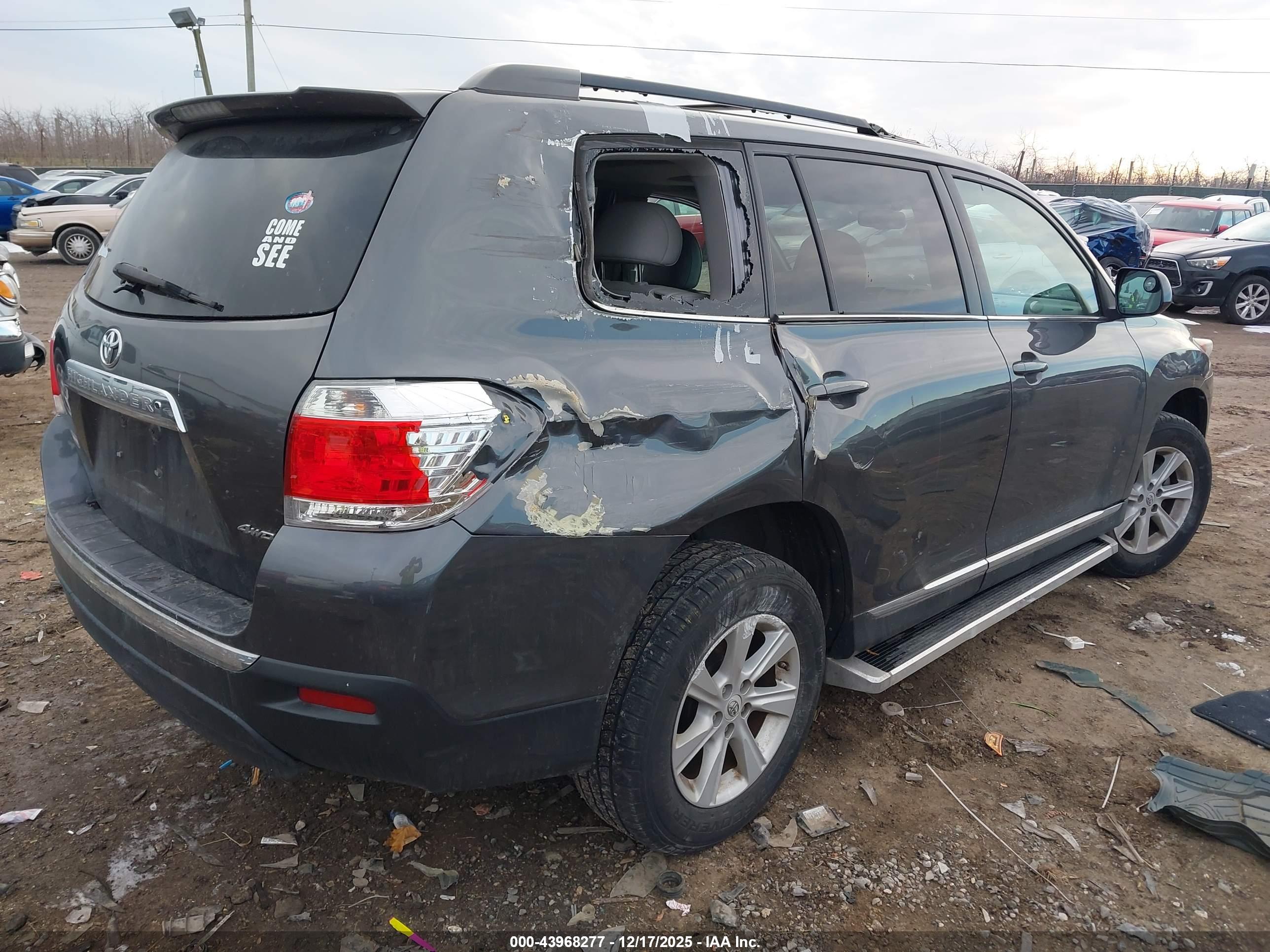 TOYOTA HIGHLANDER image 4