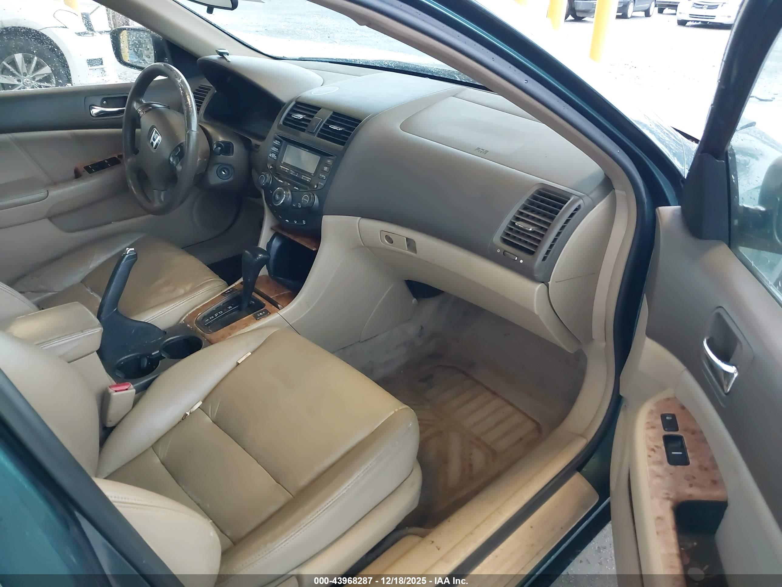 HONDA ACCORD image 5