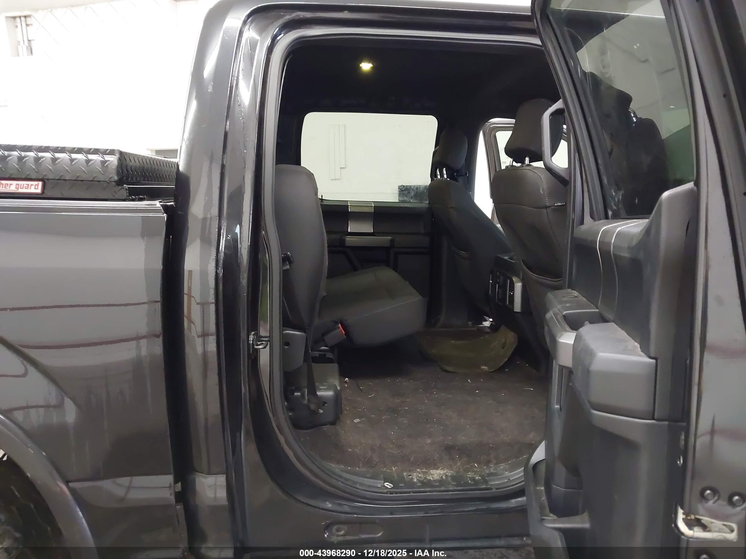 FORD F-150 image 8