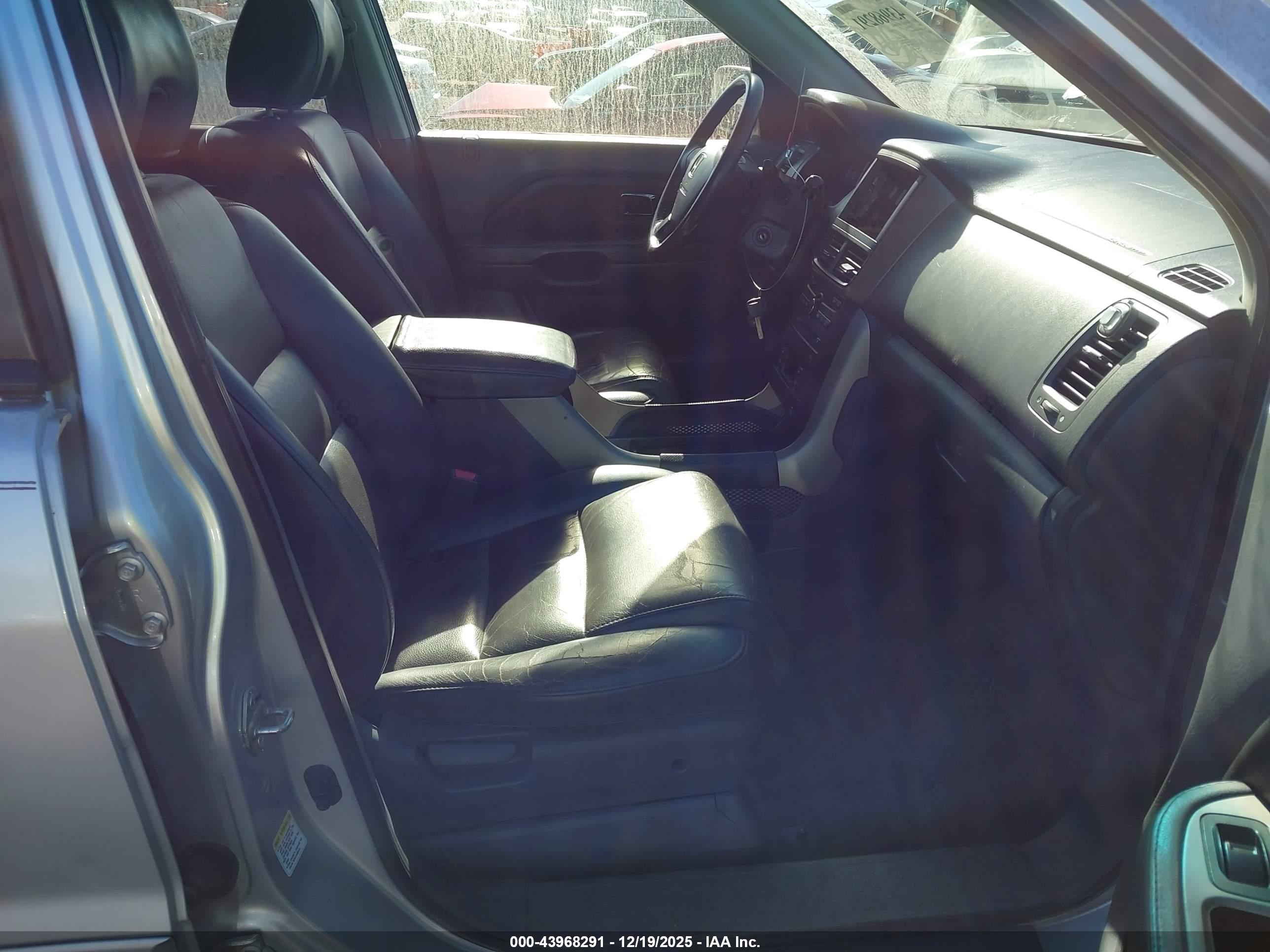 HONDA PILOT image 5
