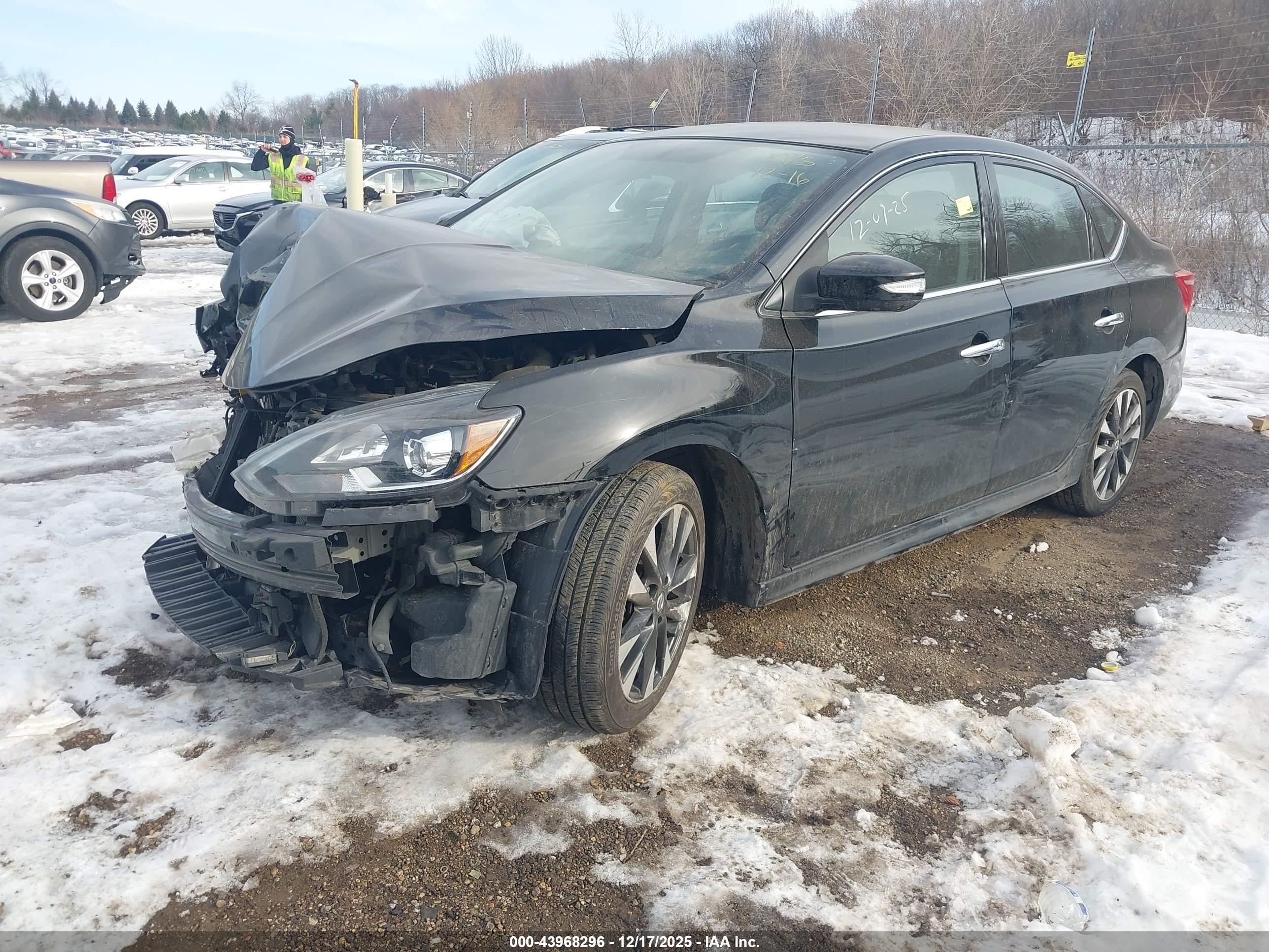 NISSAN SENTRA image 2
