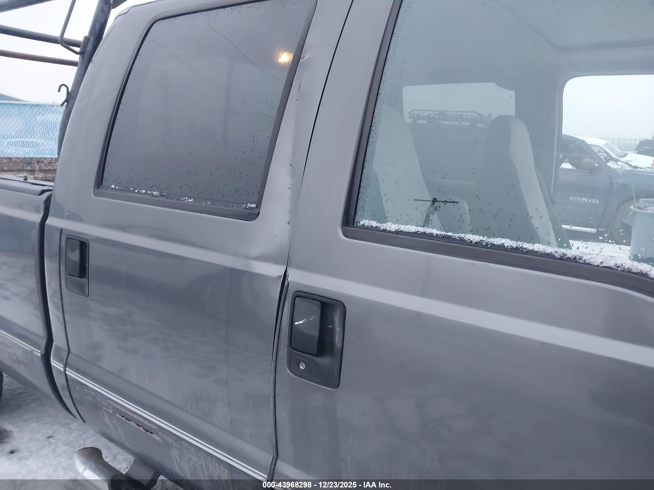 FORD F-250 image 6