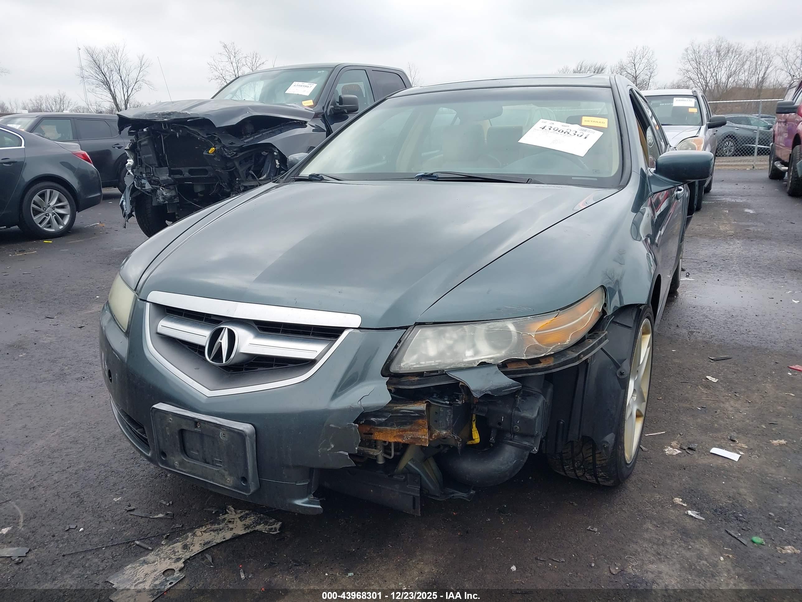 ACURA TL image 2