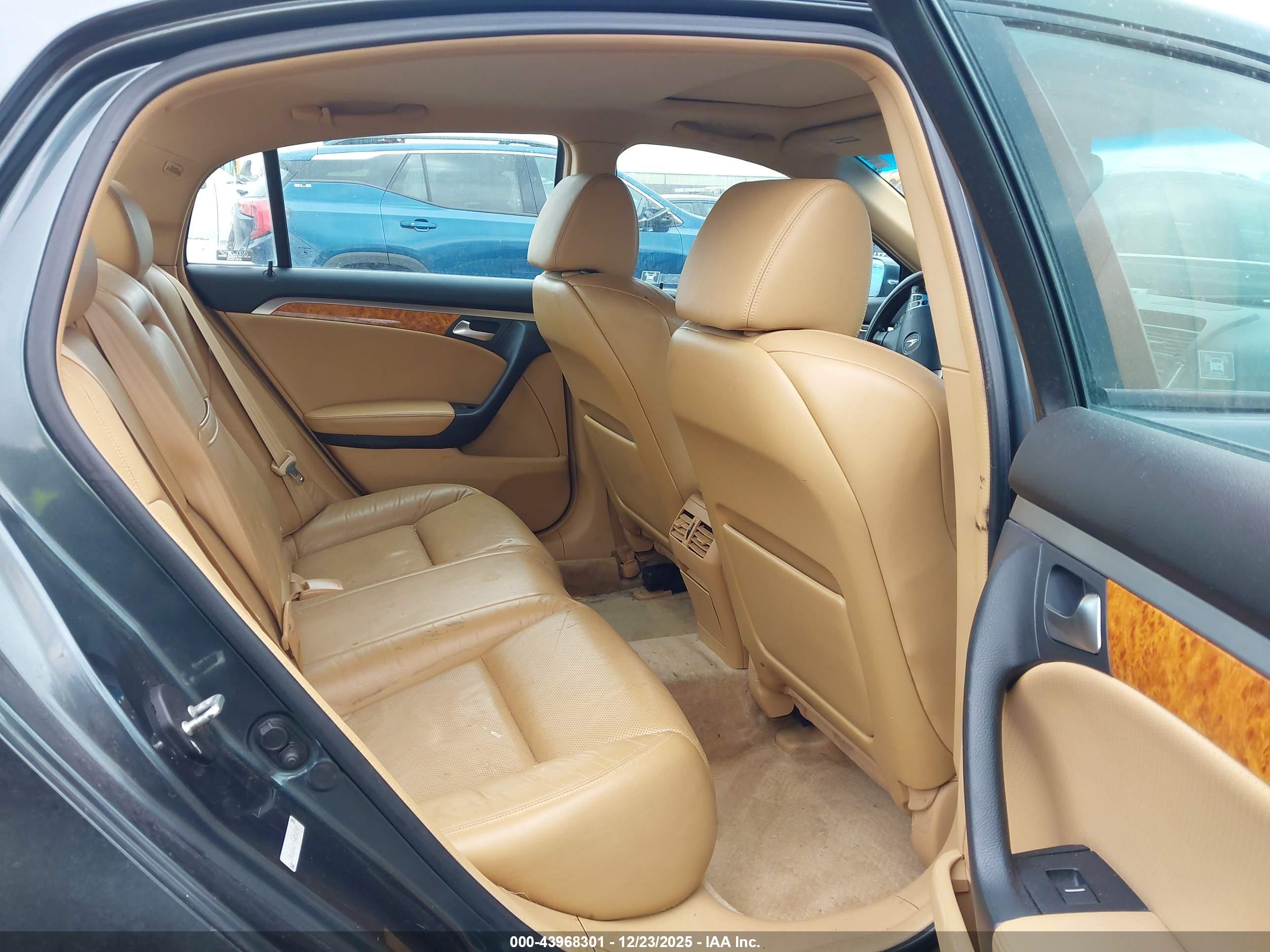 ACURA TL image 8