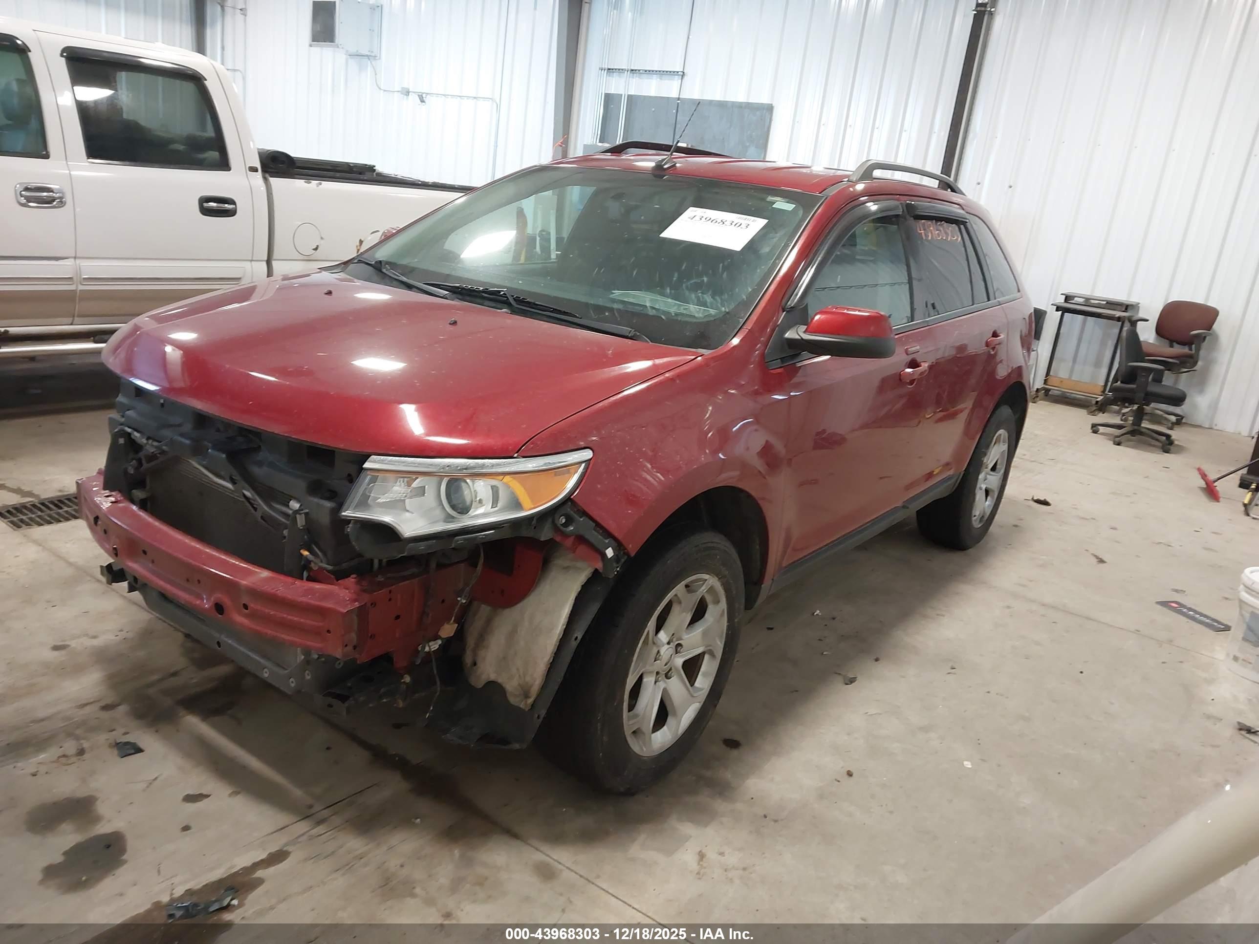 FORD EDGE image 2