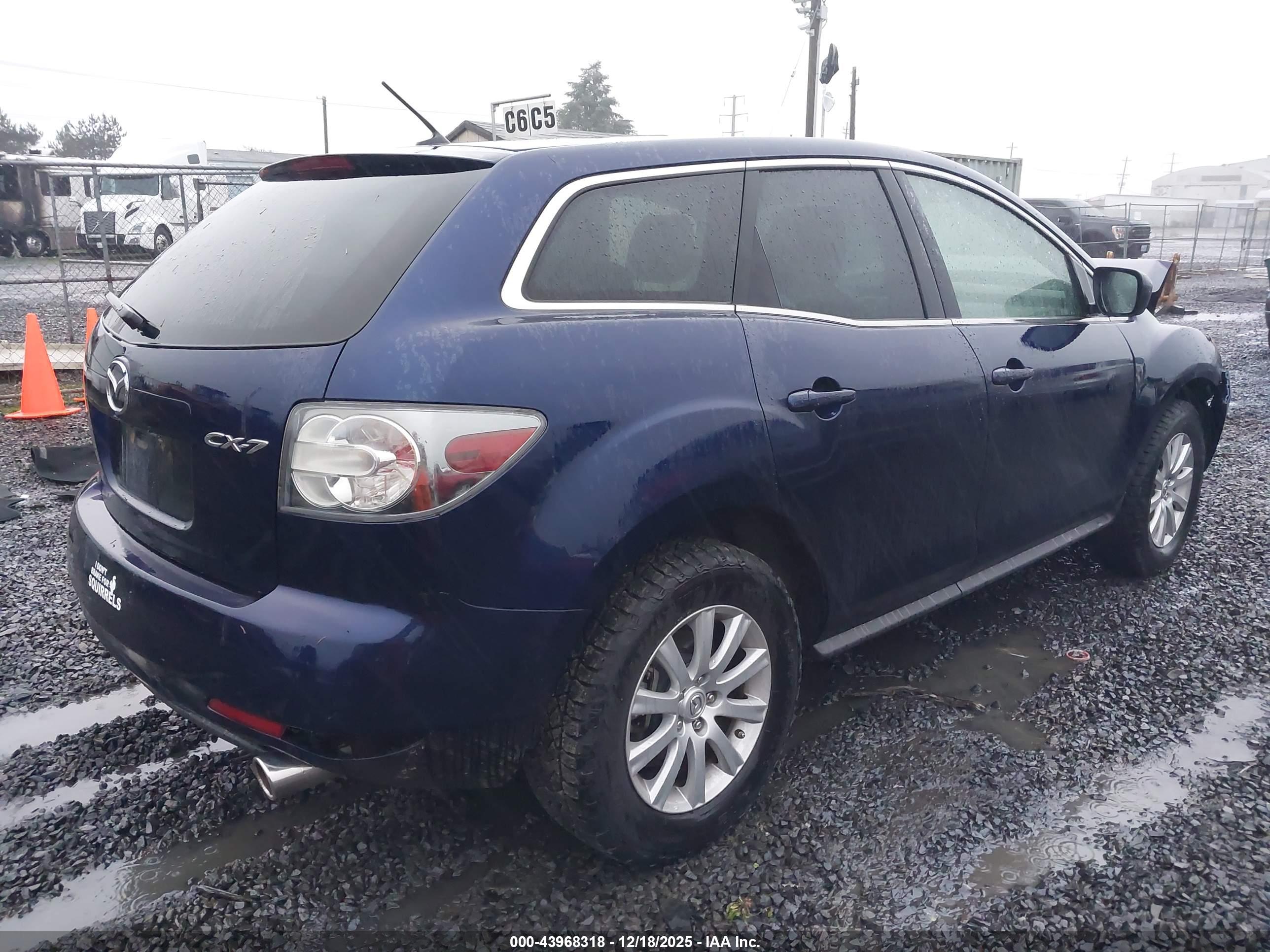 MAZDA CX-7 image 4