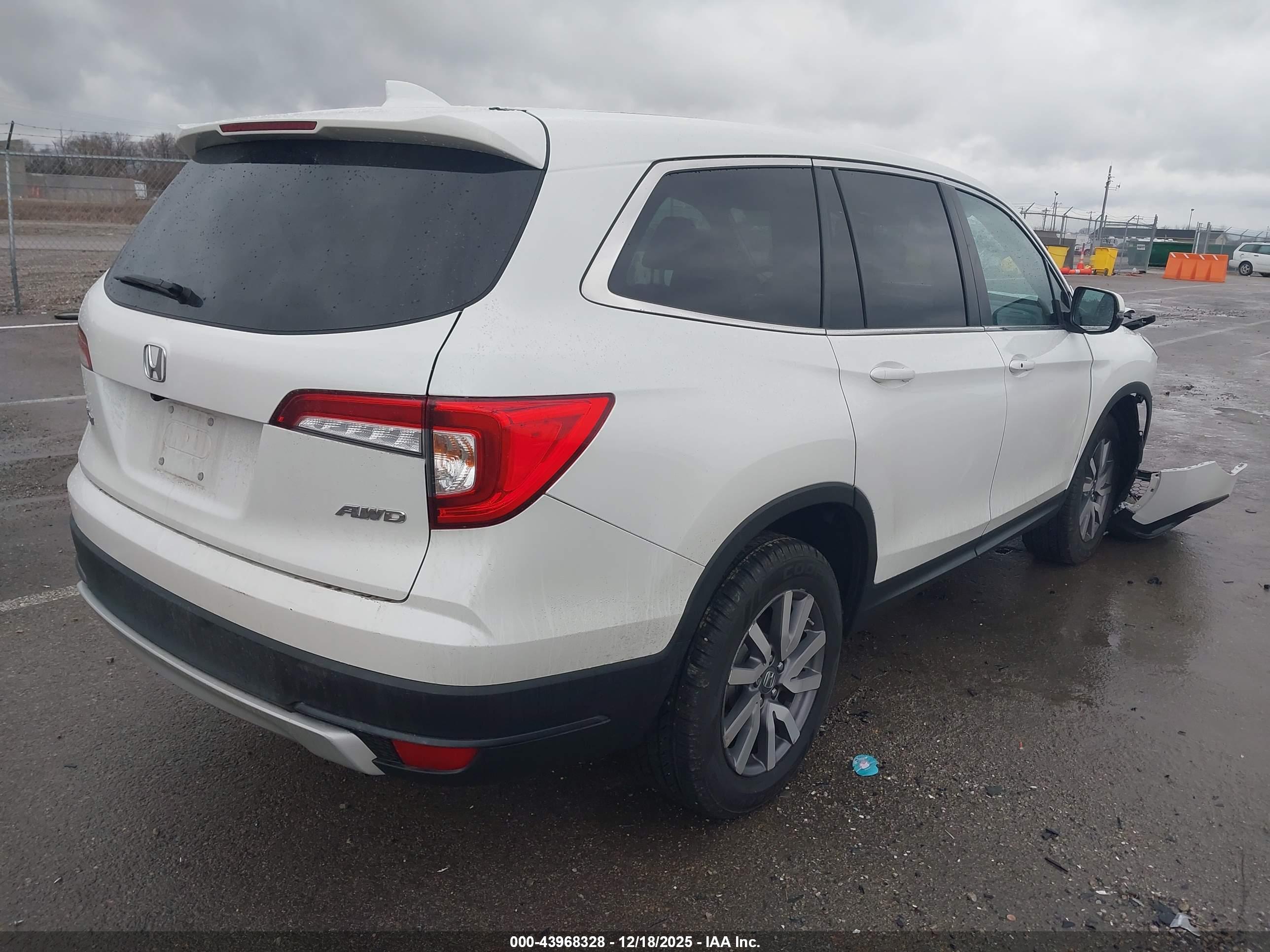 HONDA PILOT image 4